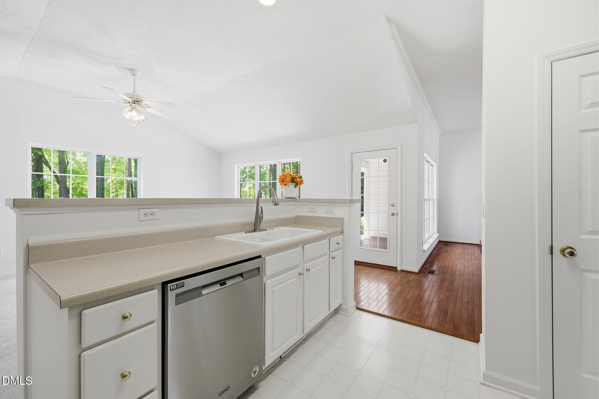 1219 Waterford Green Drive Property Photo 19