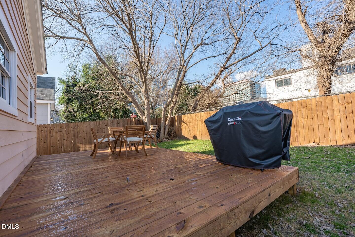 213 E South Street Property Photo 12