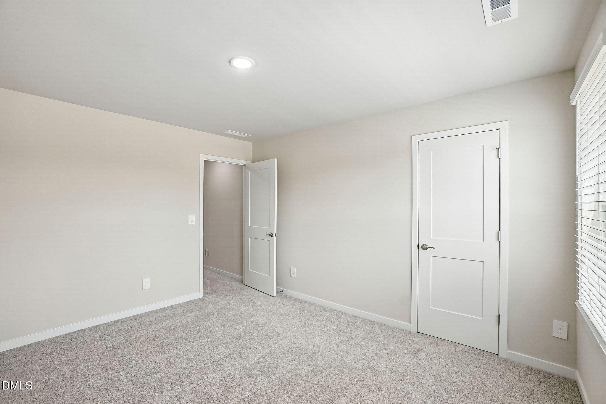 525 Southland Drive Property Photo 32