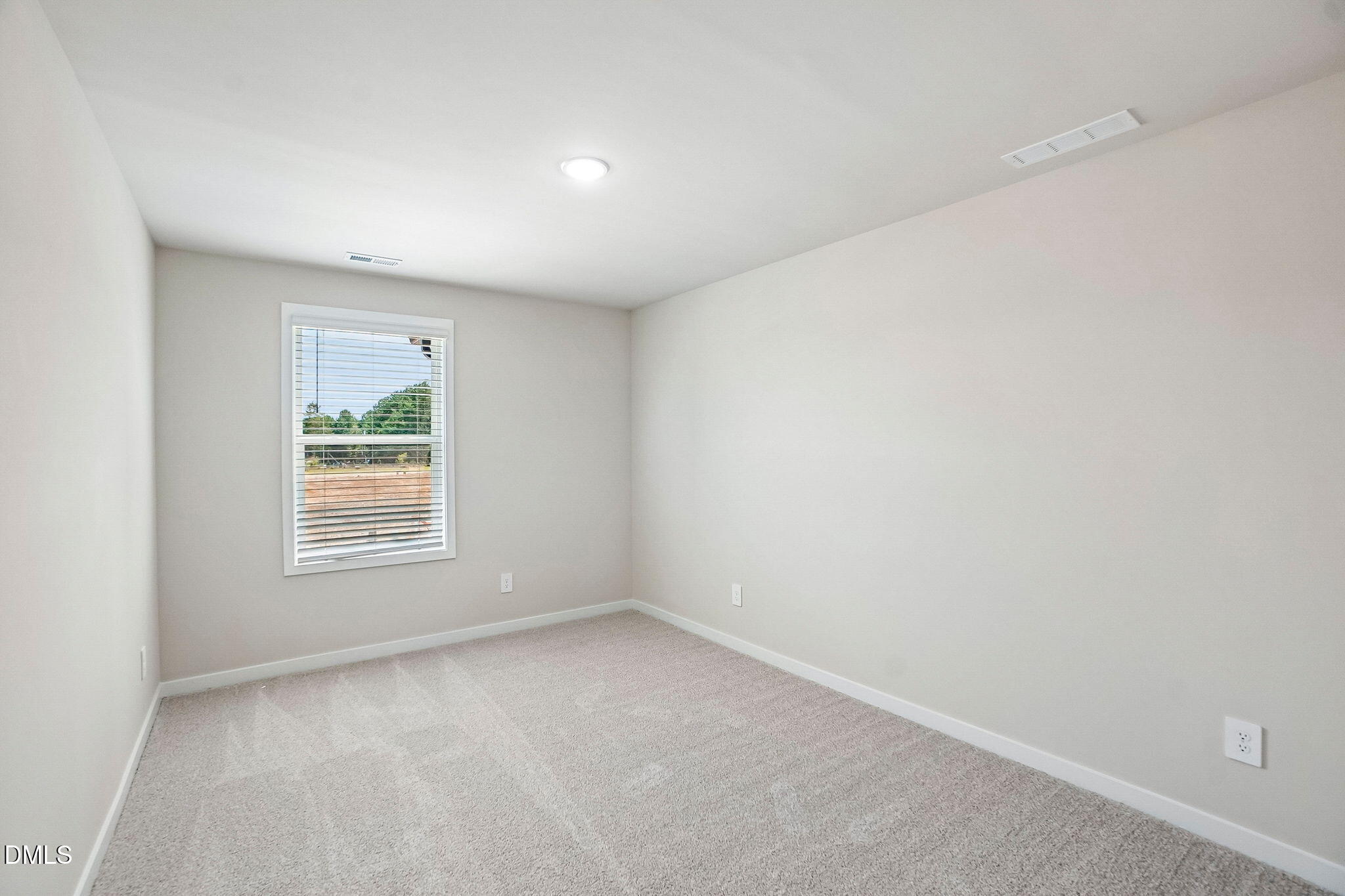 525 Southland Drive Property Photo 33