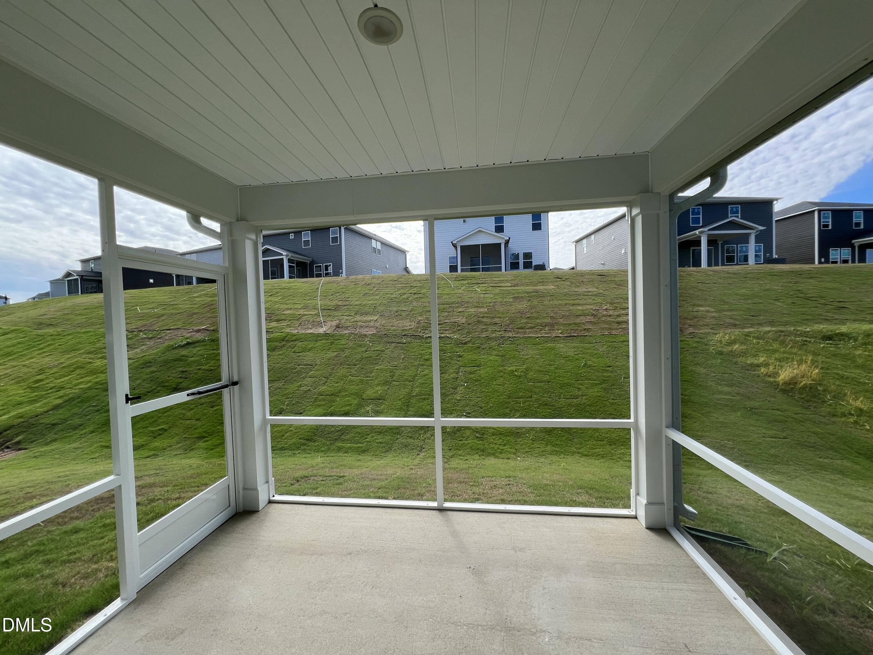 525 Southland Drive Property Photo 41