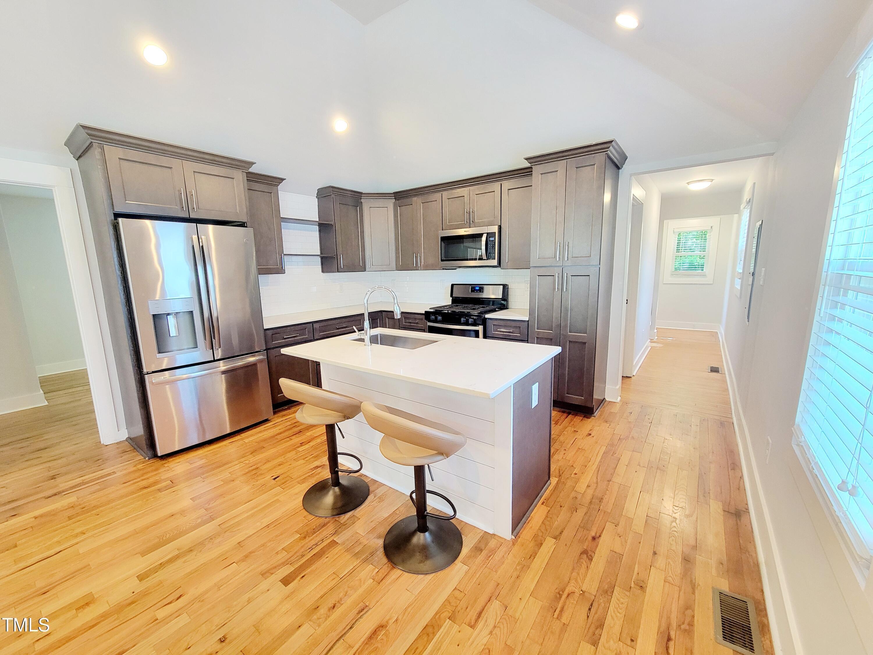 805 Coleman Street Property Photo 7