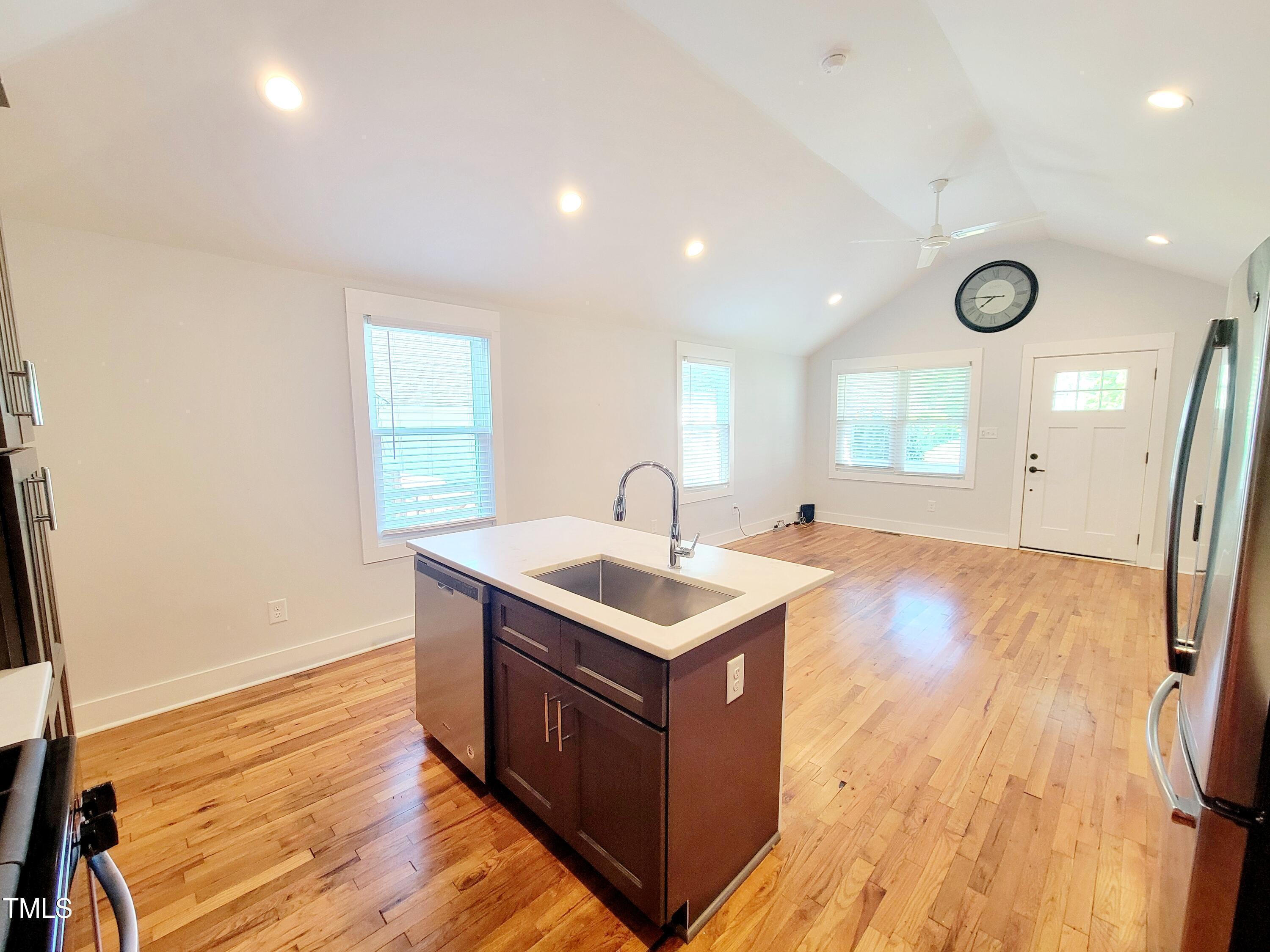 805 Coleman Street Property Photo 9