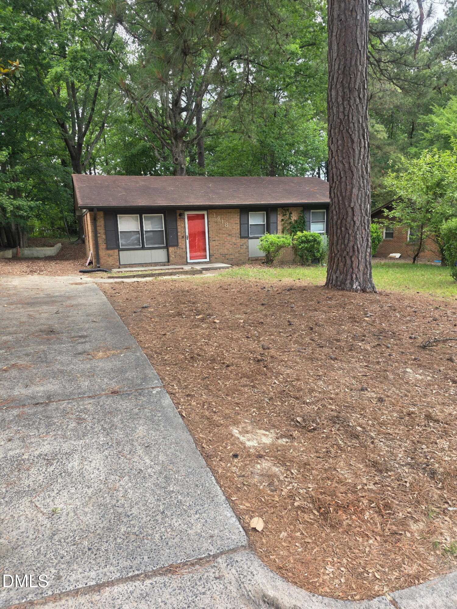 1418 Hearthside Street Property Photo 2