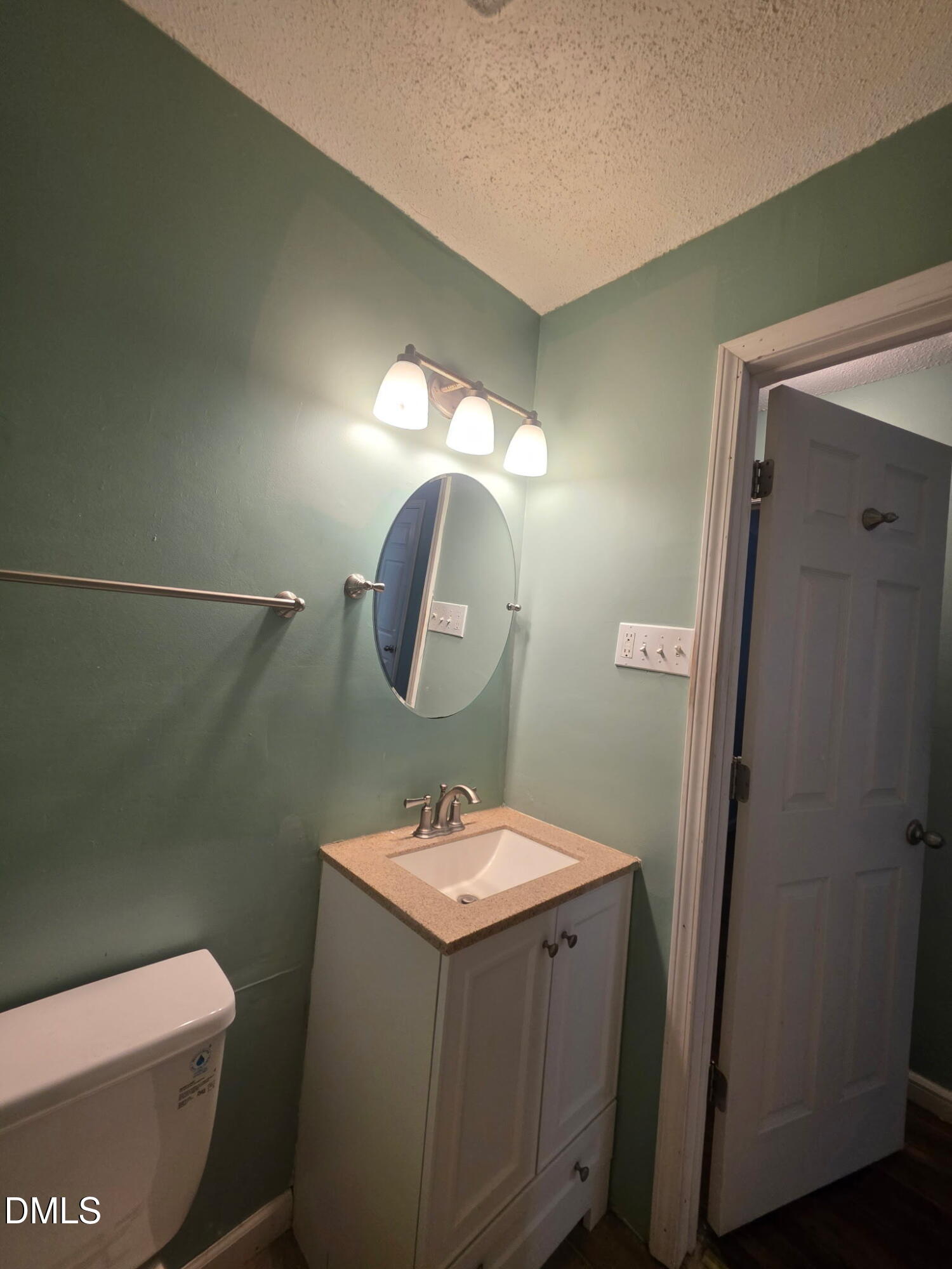 1418 Hearthside Street Property Photo 9