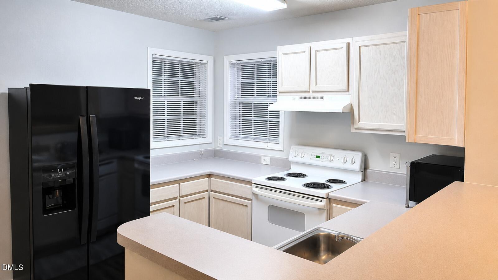 2031 Wolfmill Drive #301 Property Photo 7