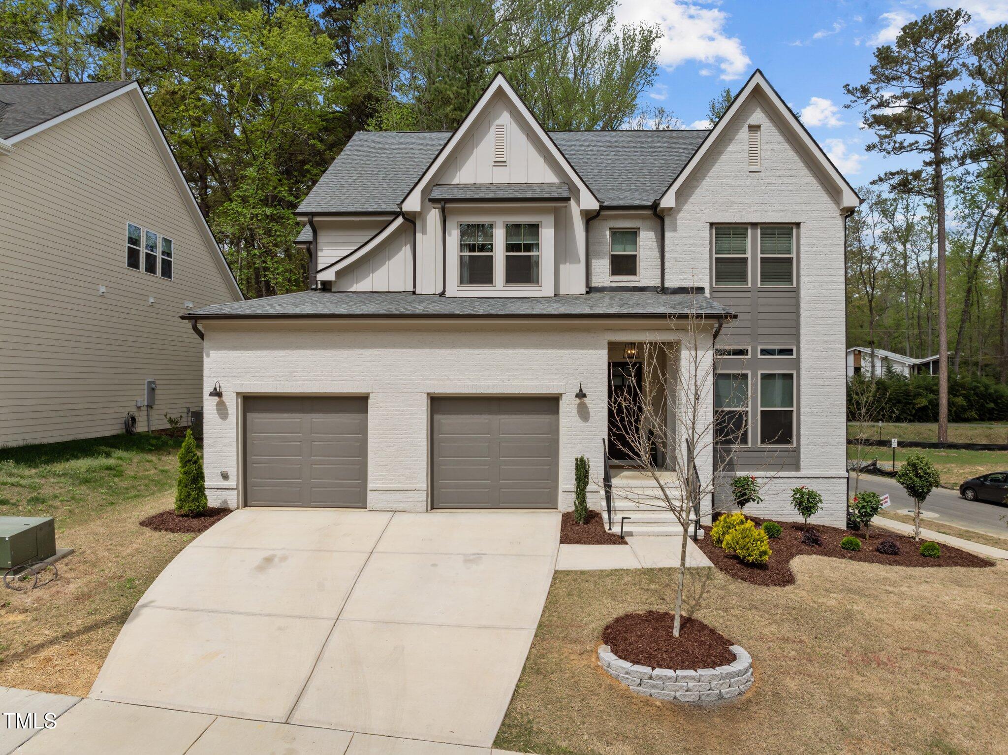 127 Sanderway Drive