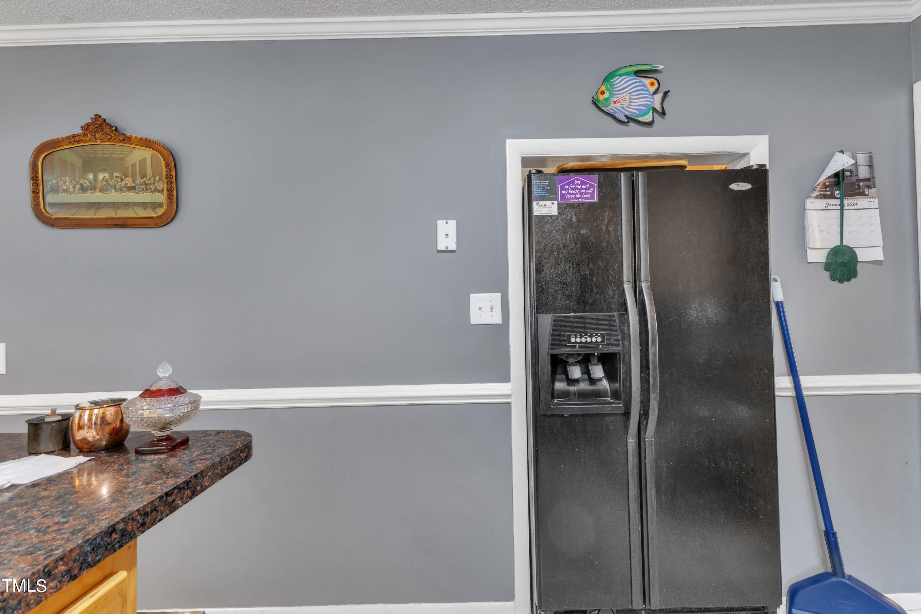 725 Colonial Drive Property Photo 11