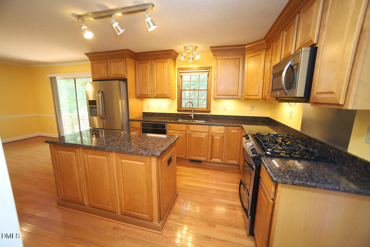 616 Morningside Drive Property Photo 12