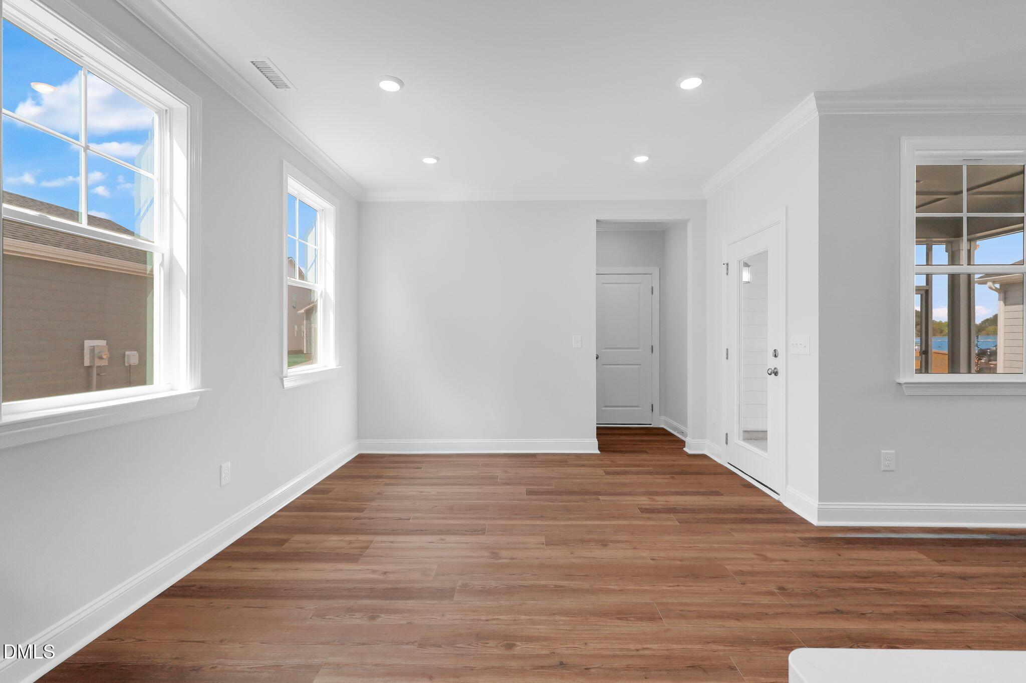 208 Sweet Honey Lane Property Photo 17