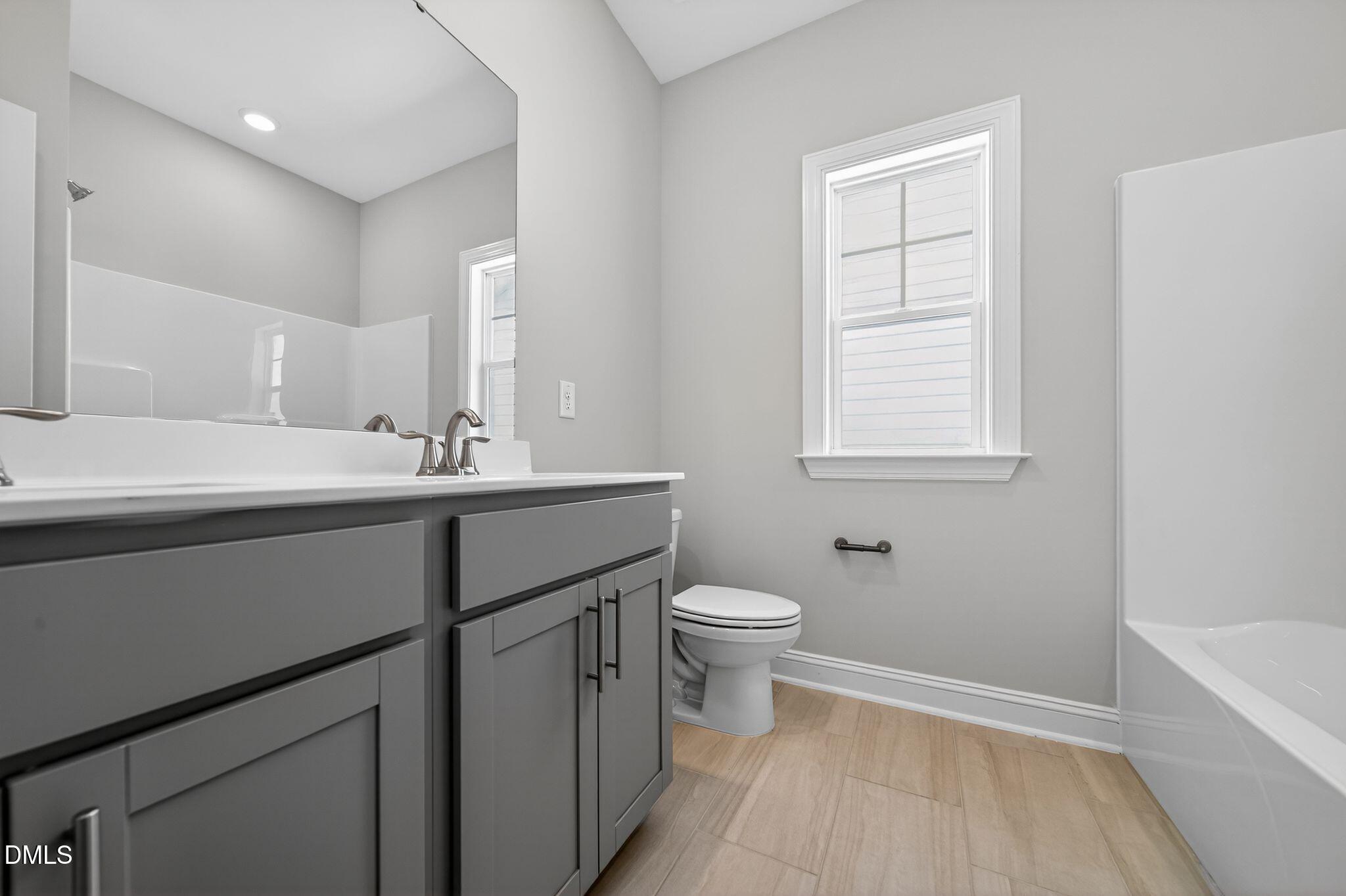2804 Warm Breeze Way Property Photo 25