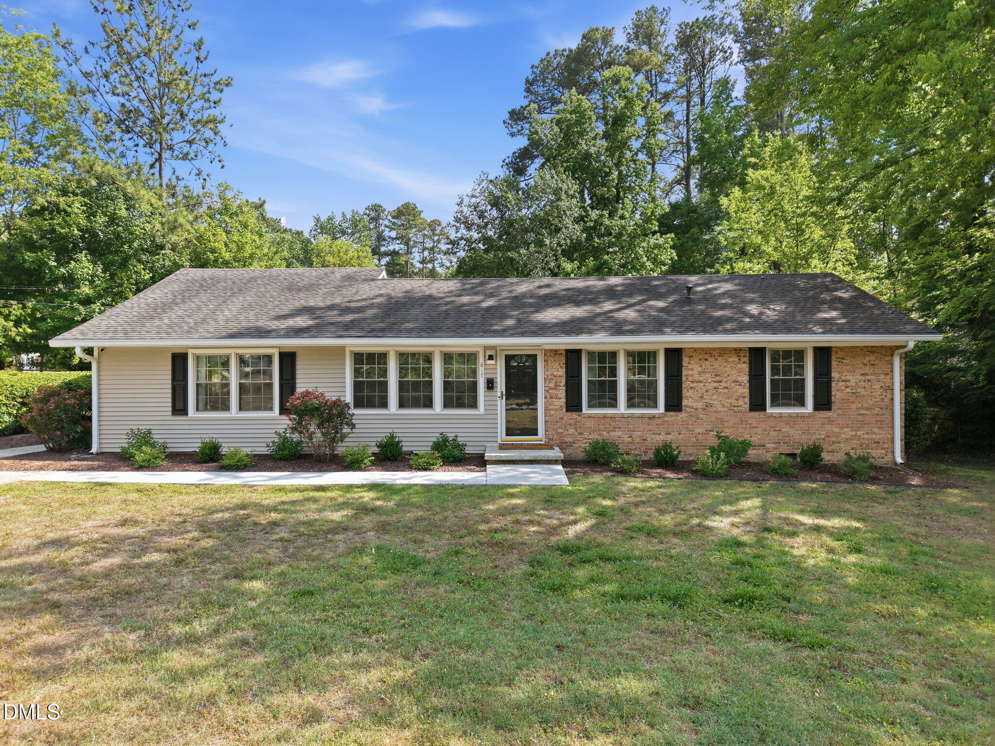 817 Chatham Lane Property Photo 1