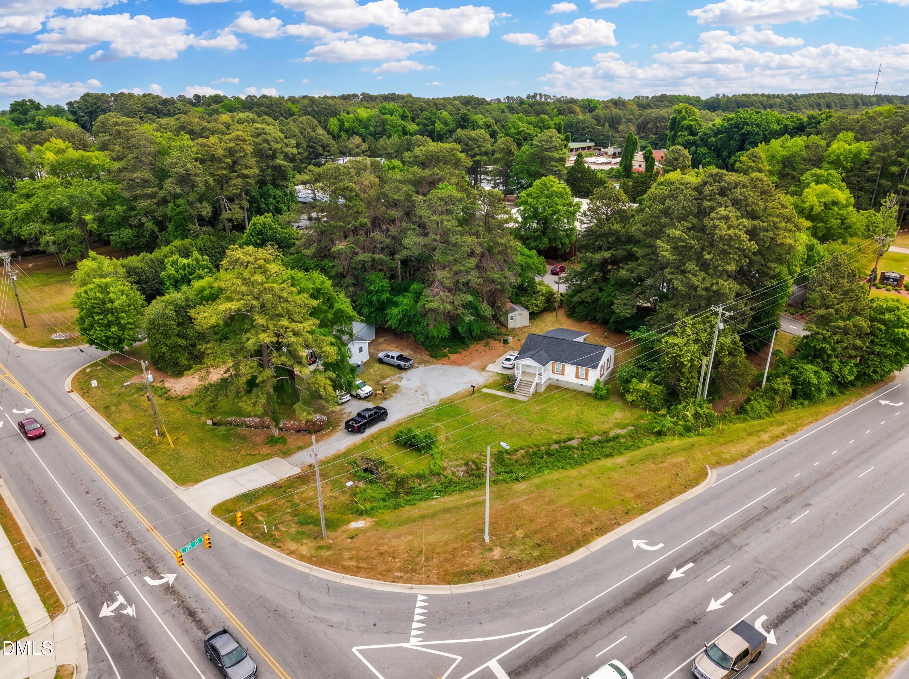 123 & 121 New Rand Road Property Photo 4