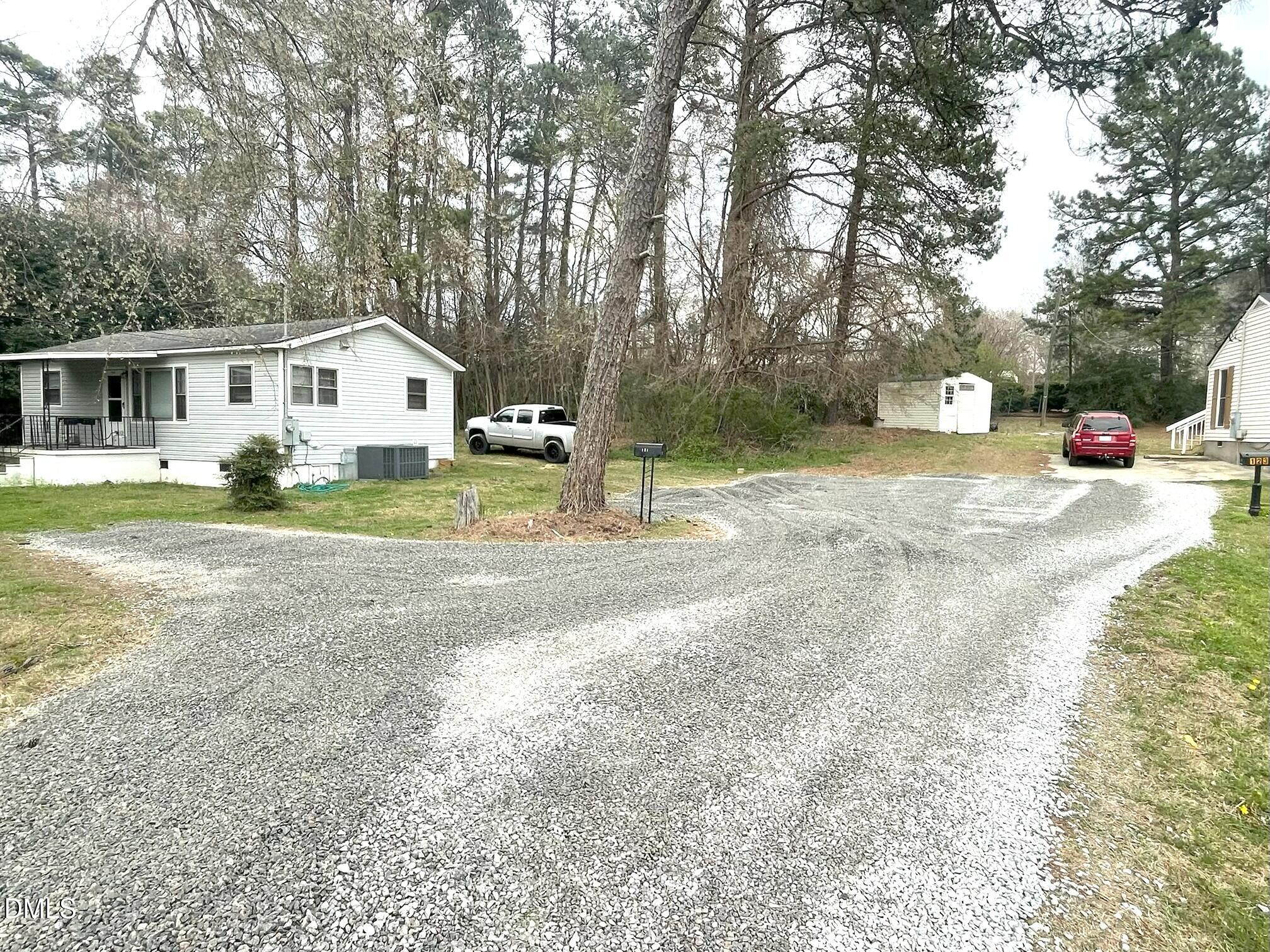 123 & 121 New Rand Road Property Photo 6