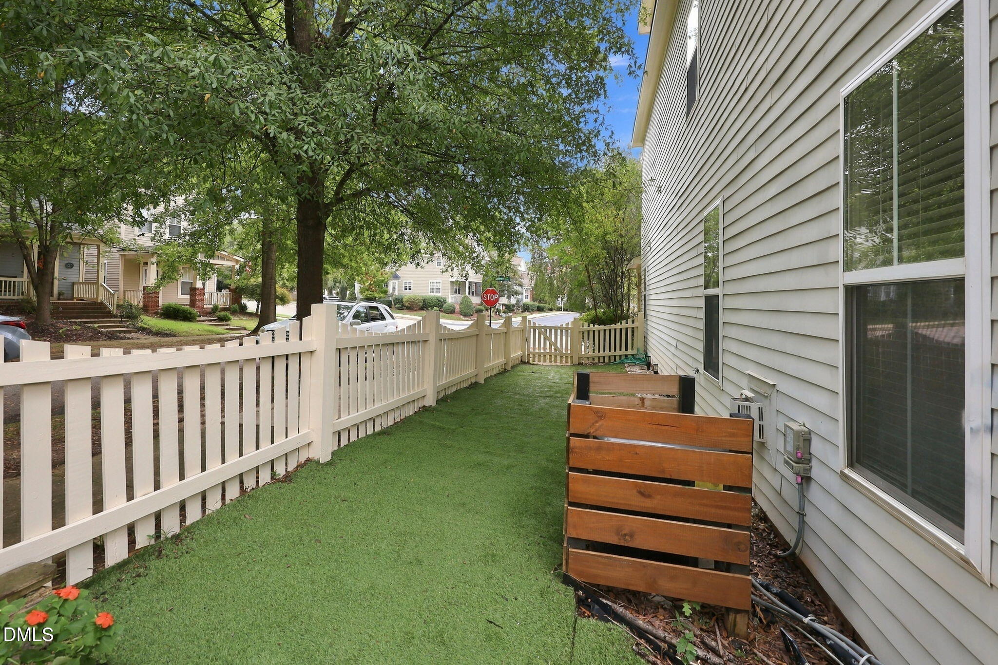 10930 Peppermill Drive Property Photo 33