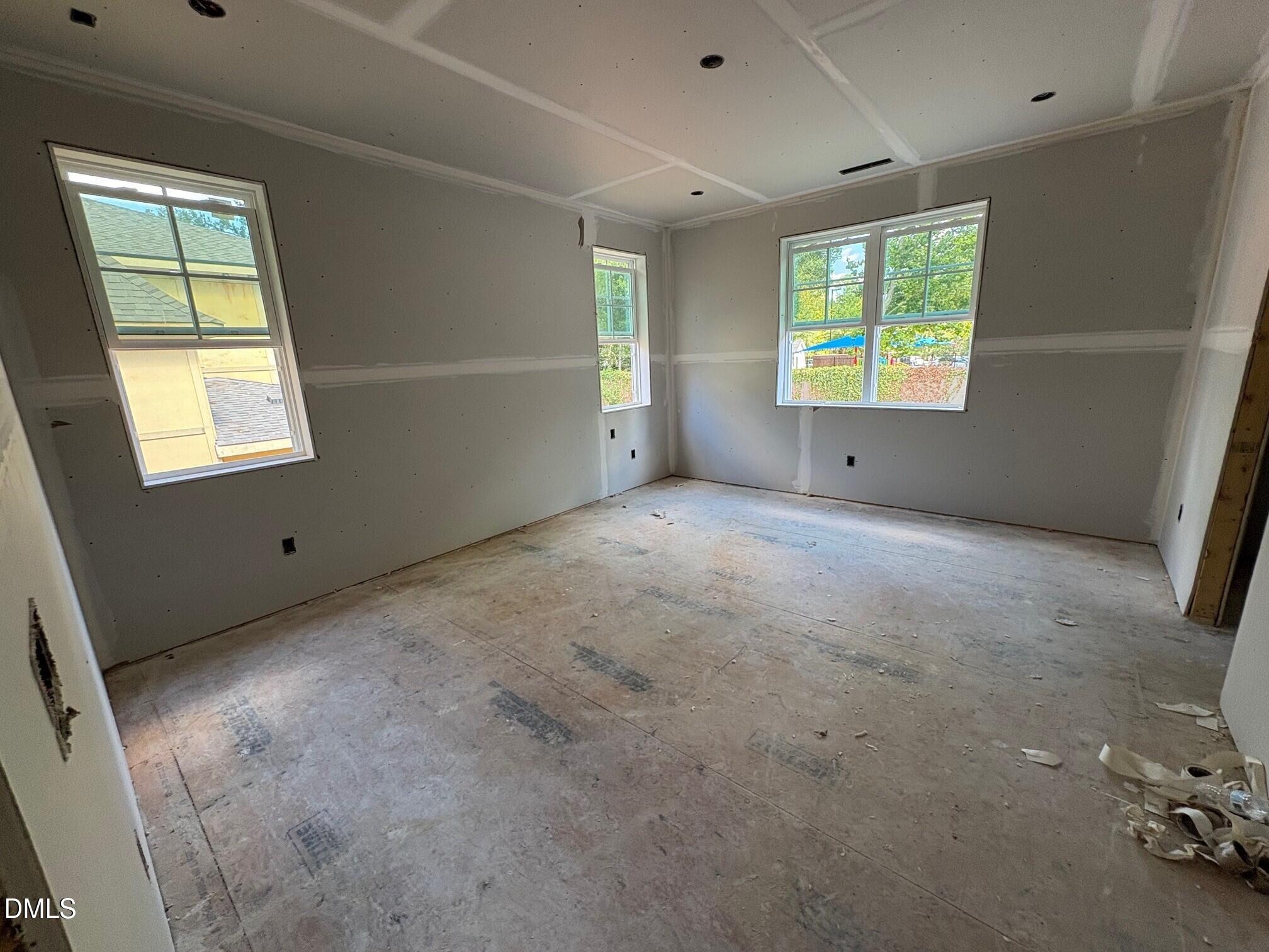 916 Marilyn Drive Property Photo 12