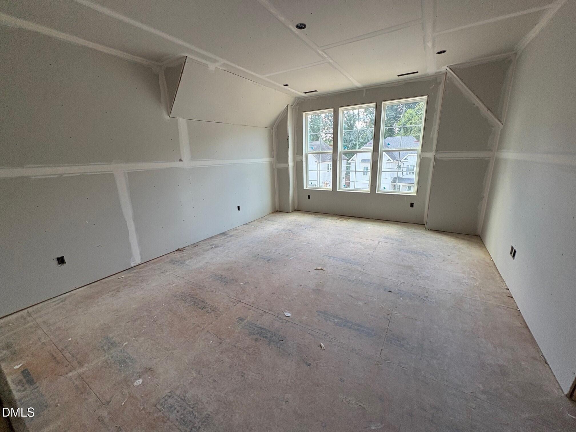 916 Marilyn Drive Property Photo 17