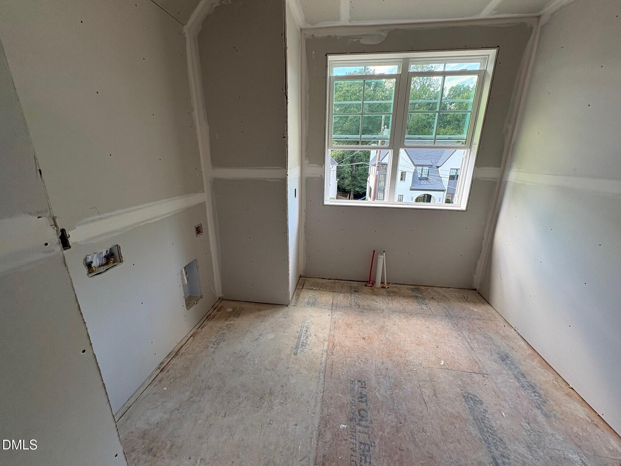 916 Marilyn Drive Property Photo 18