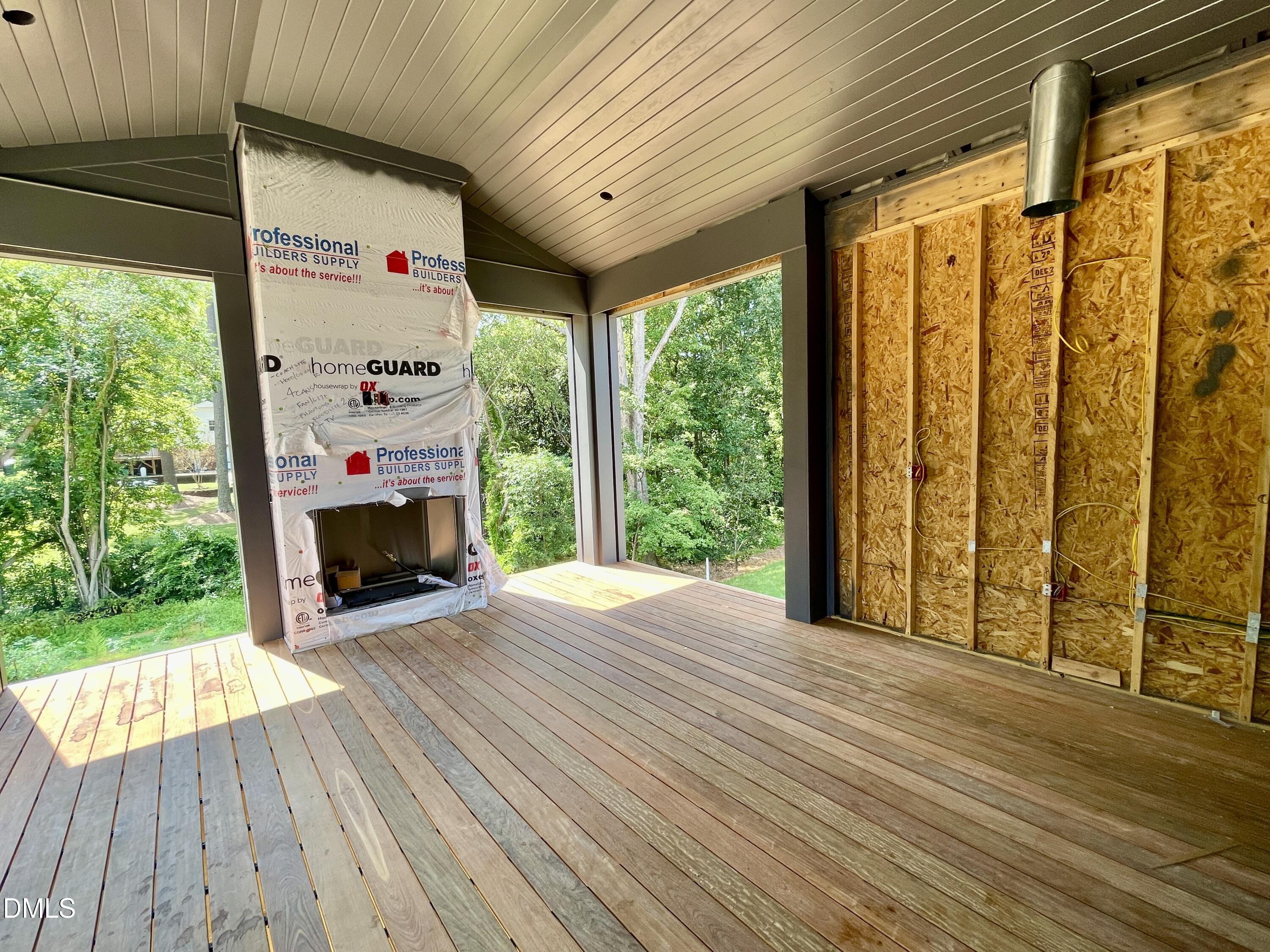 1021 Manchester Drive Property Photo 10