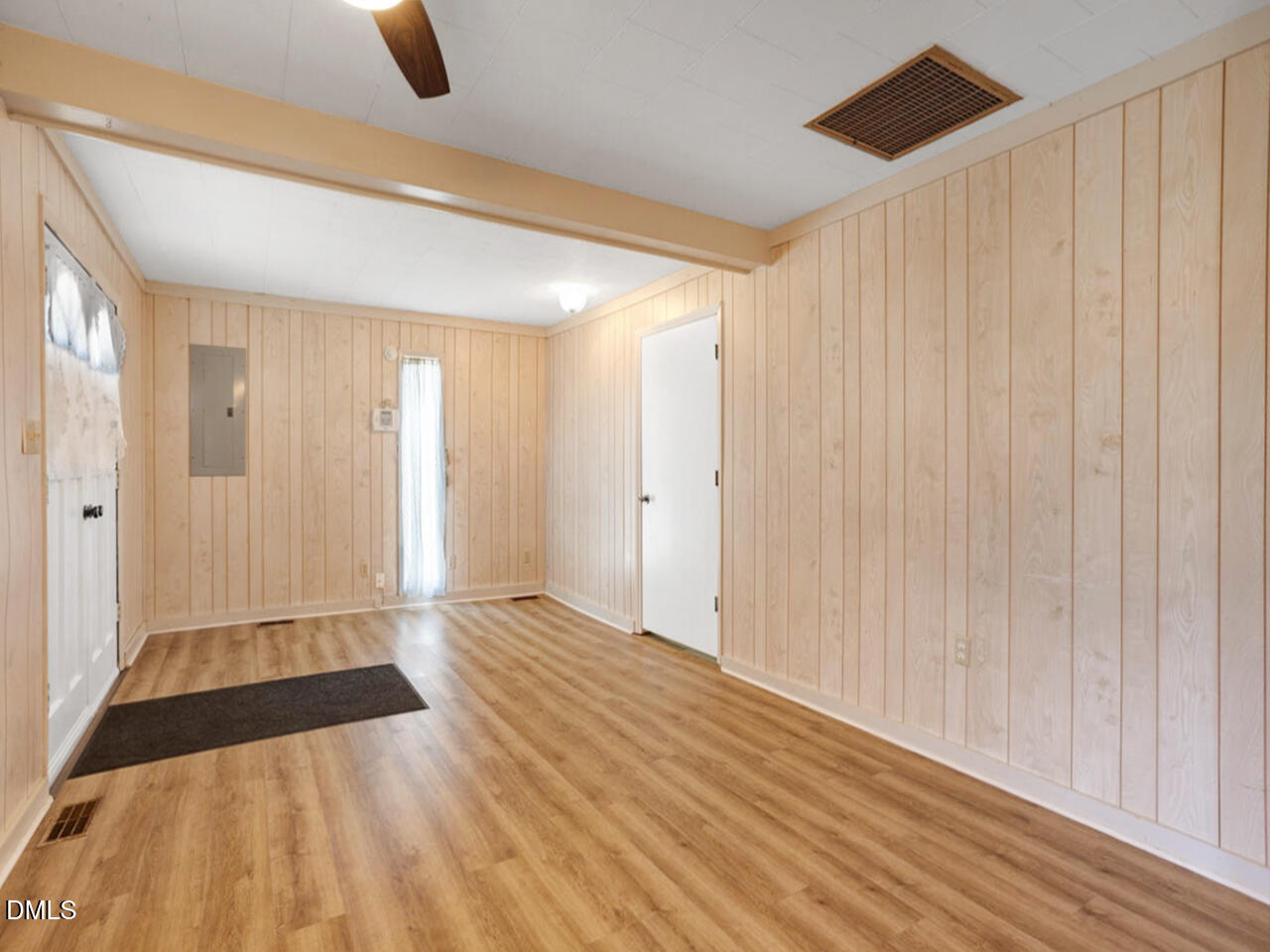 207 Price Street Property Photo 6