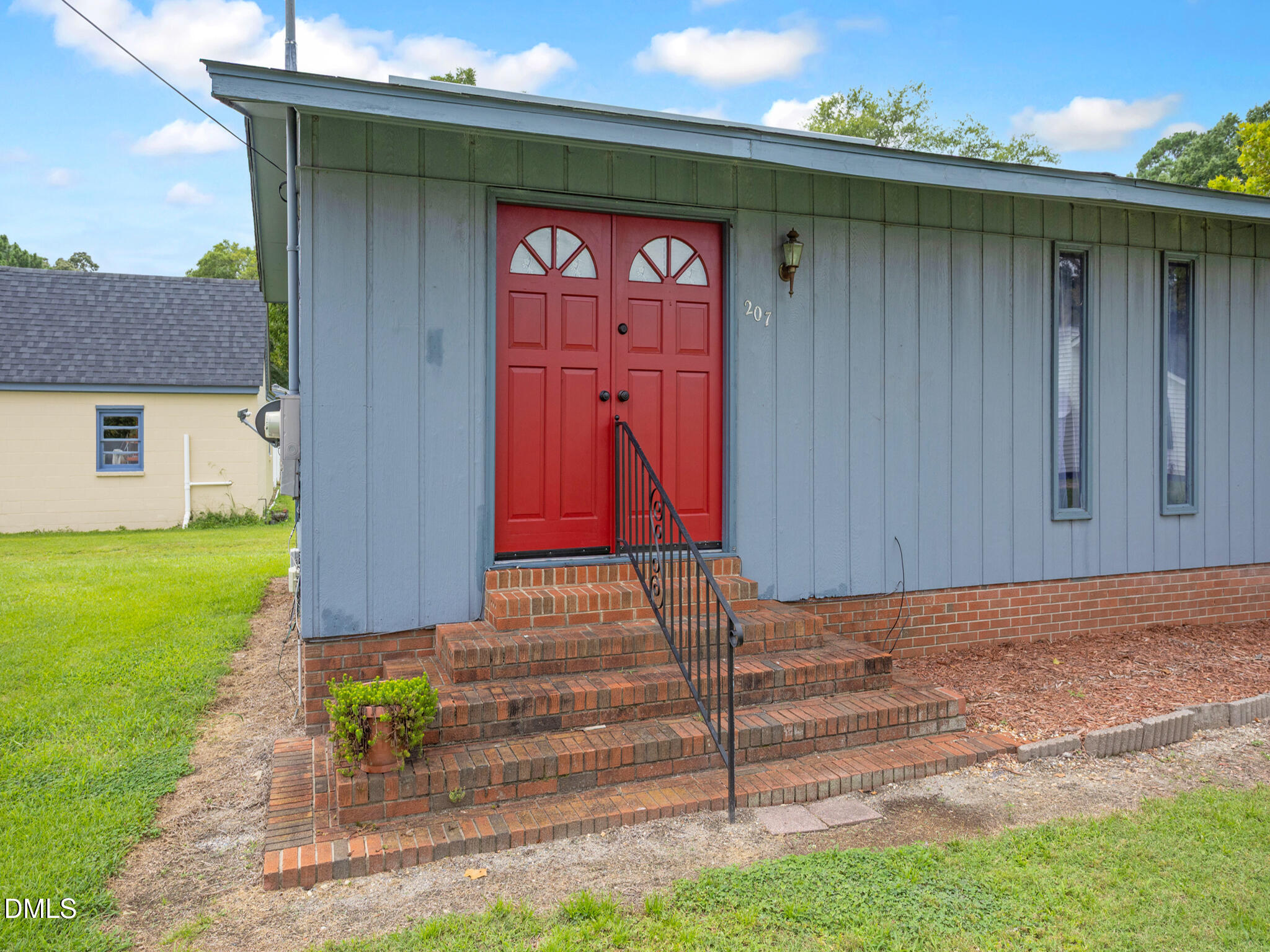 207 Price Street Property Photo 31