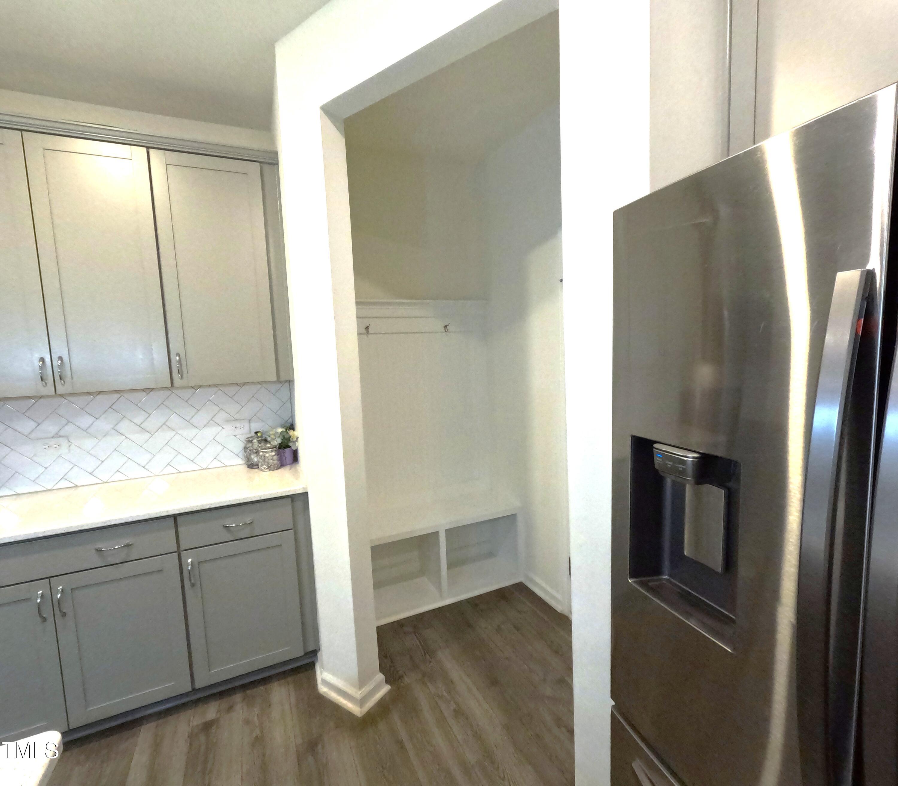 1240 Grenshaw Drive Property Photo 10
