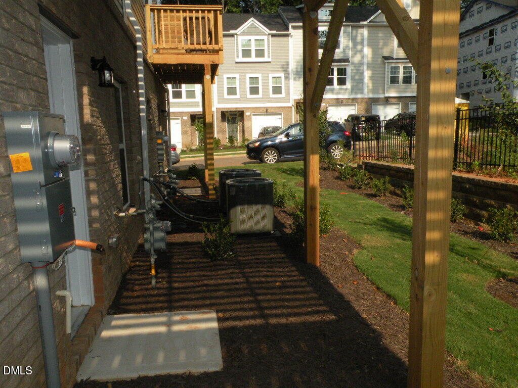 328 Page Square Drive Property Photo 23