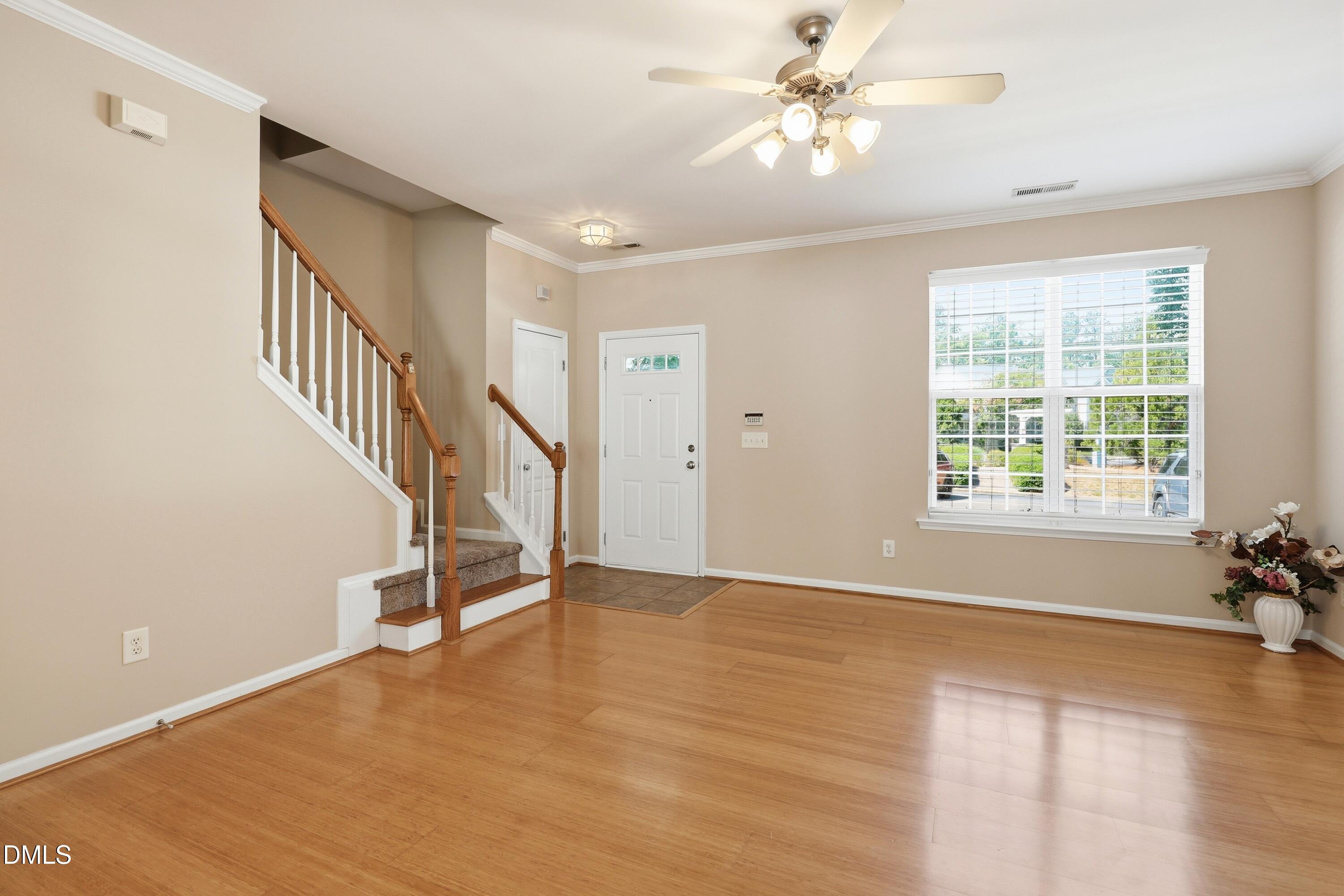 1109 Hamlet Park Drive Property Photo 8