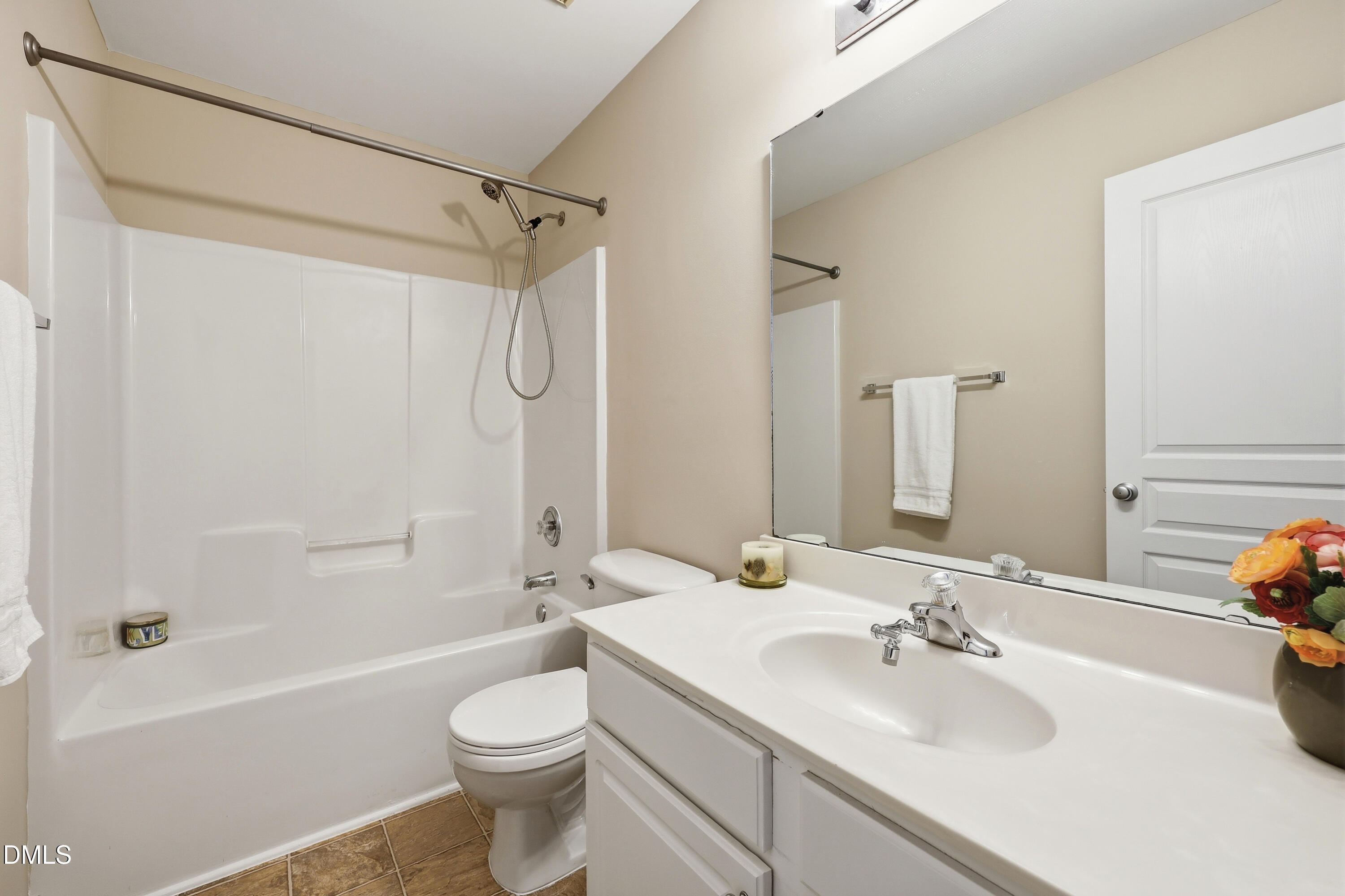 1109 Hamlet Park Drive Property Photo 23
