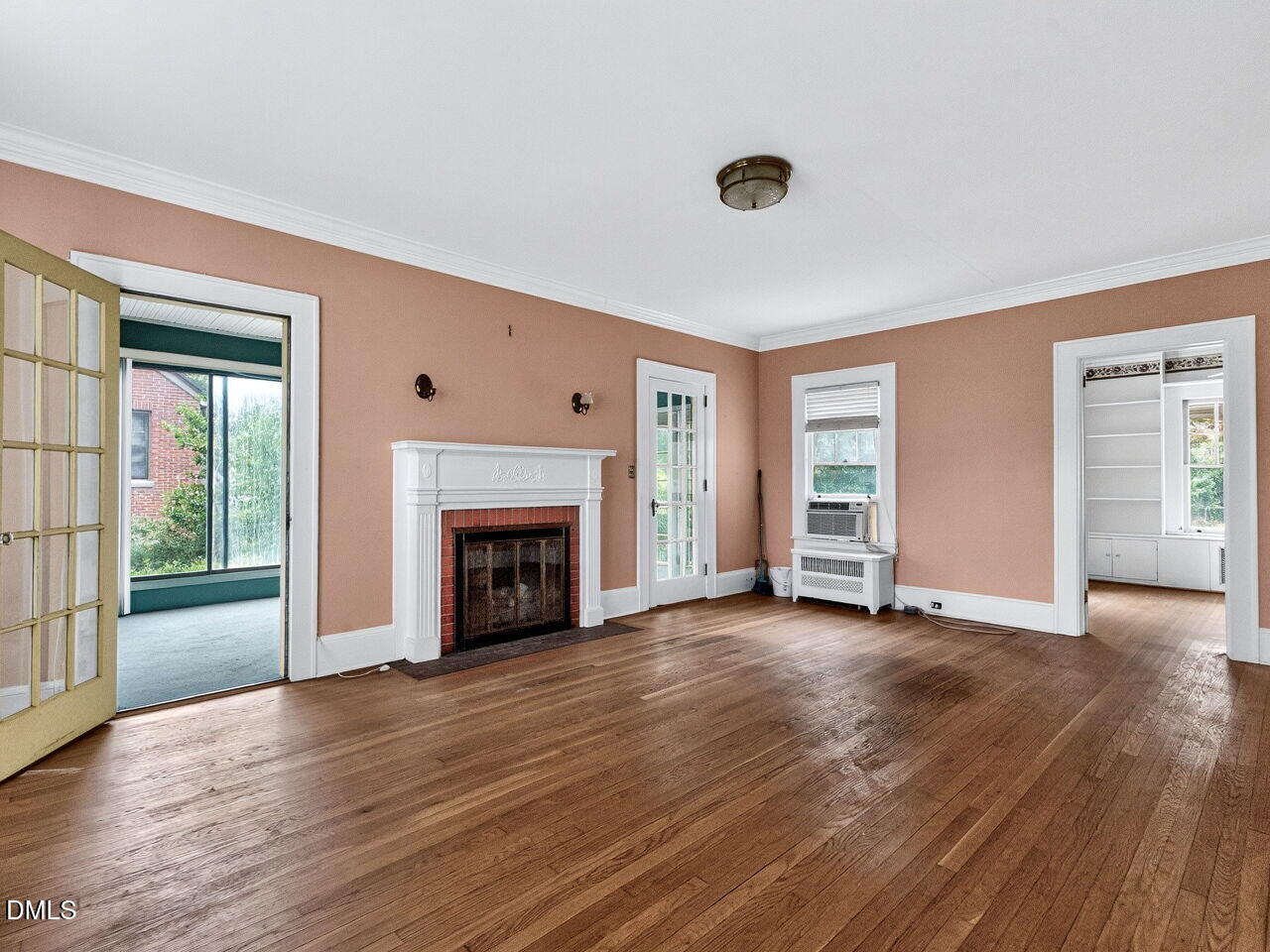 1509 Caswell Street Property Photo 6