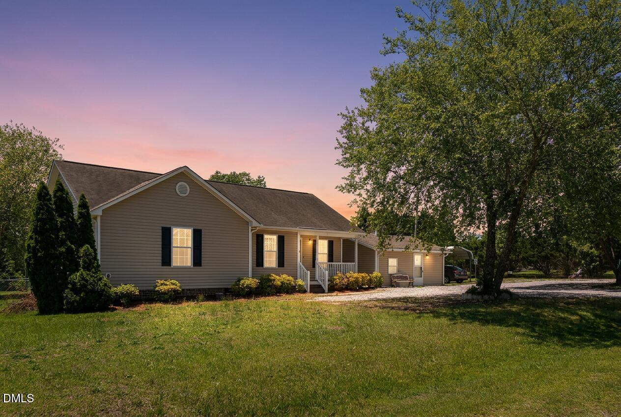 26 Weatherspoon Lane