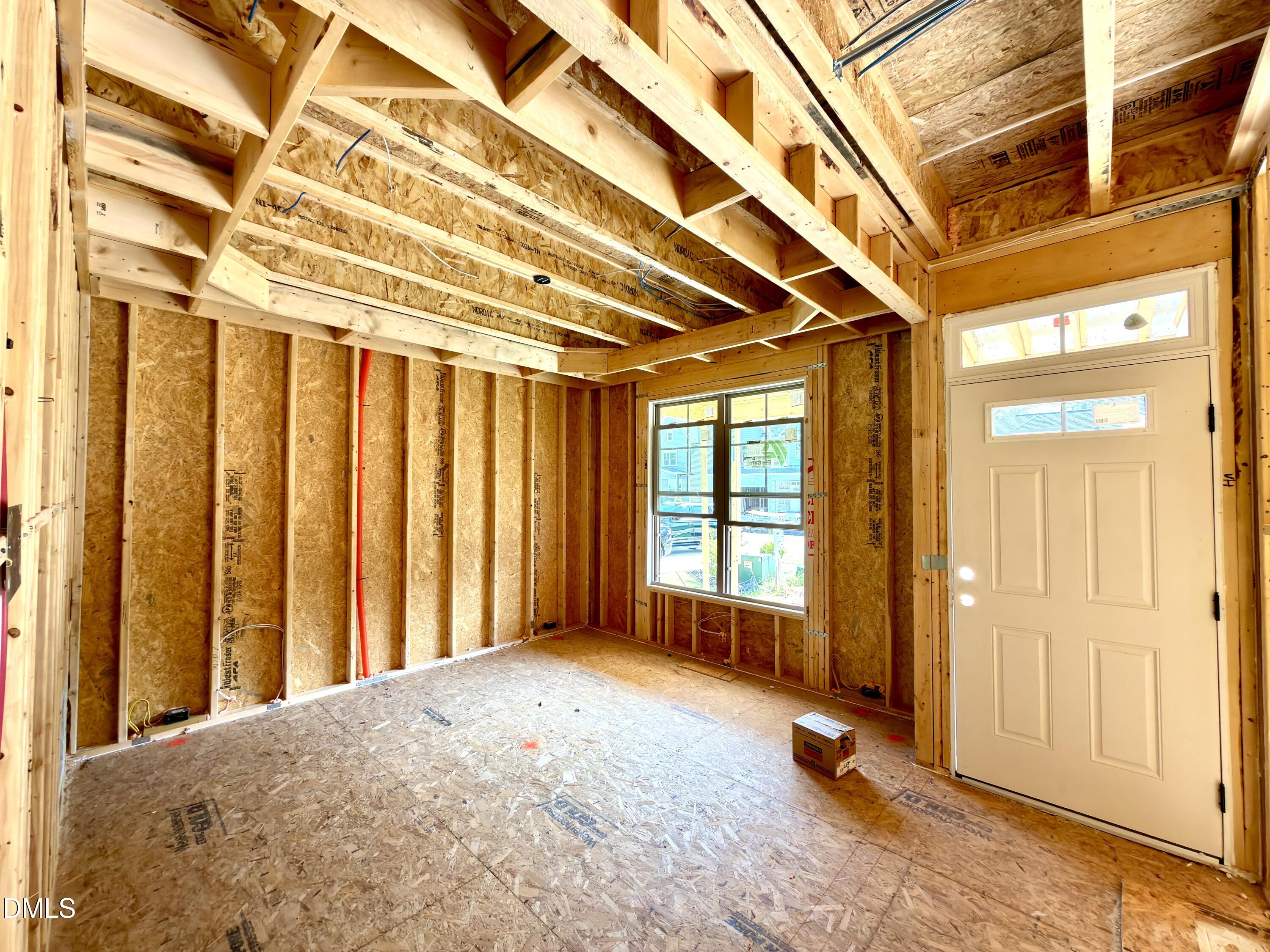 2609 Silver Gate Court Property Photo 4