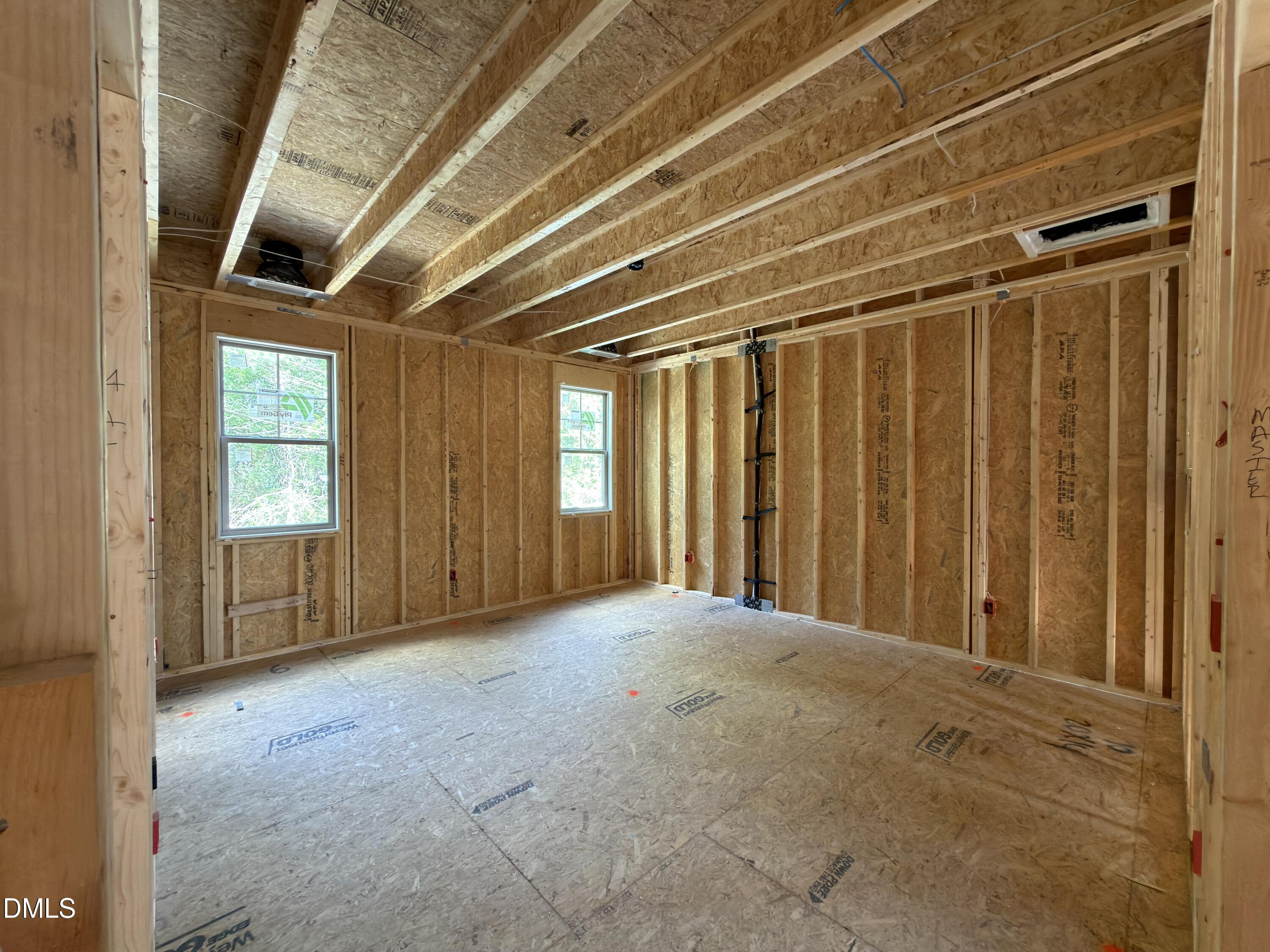 2609 Silver Gate Court Property Photo 13