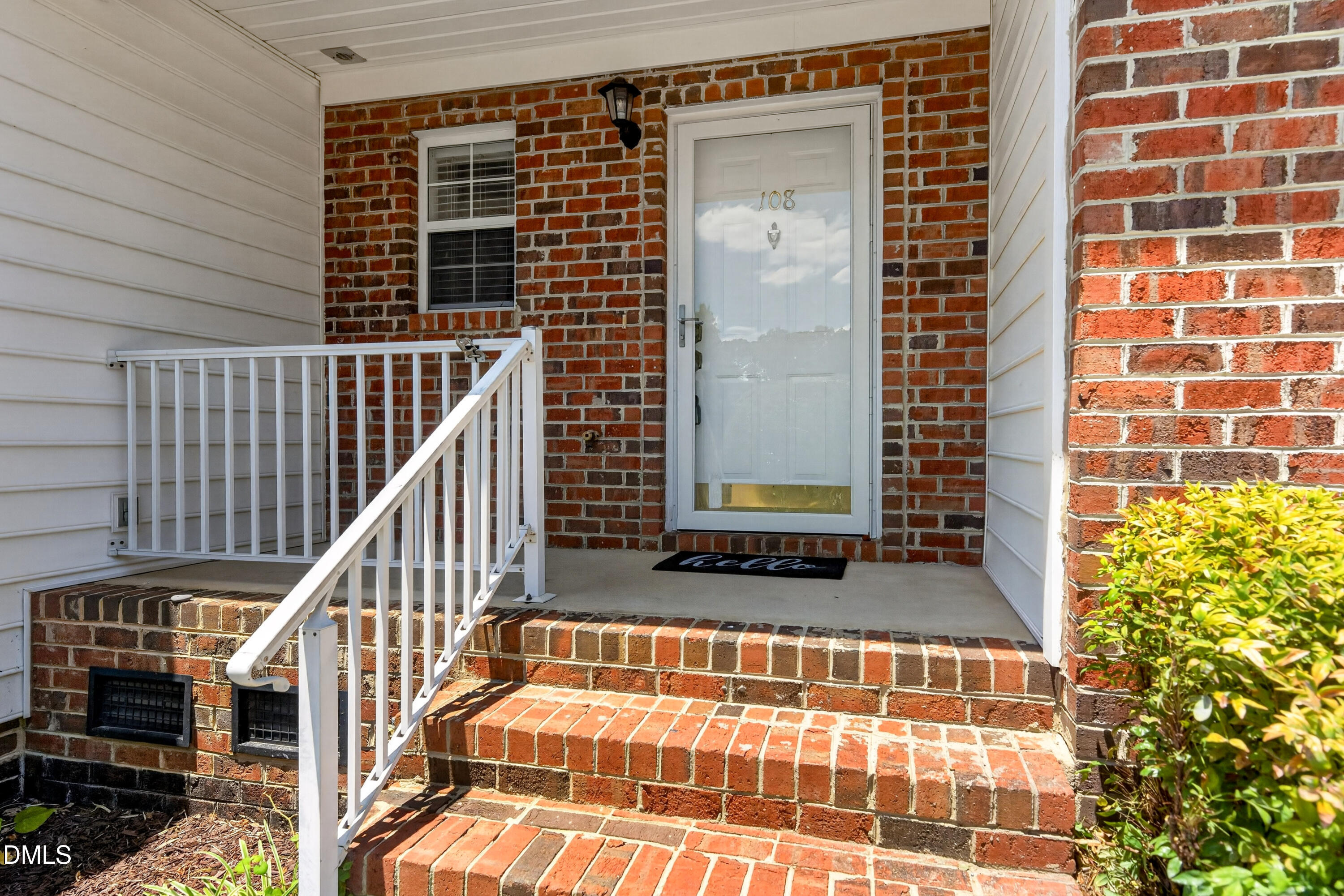 108 Grande Meadow Way Property Photo 2