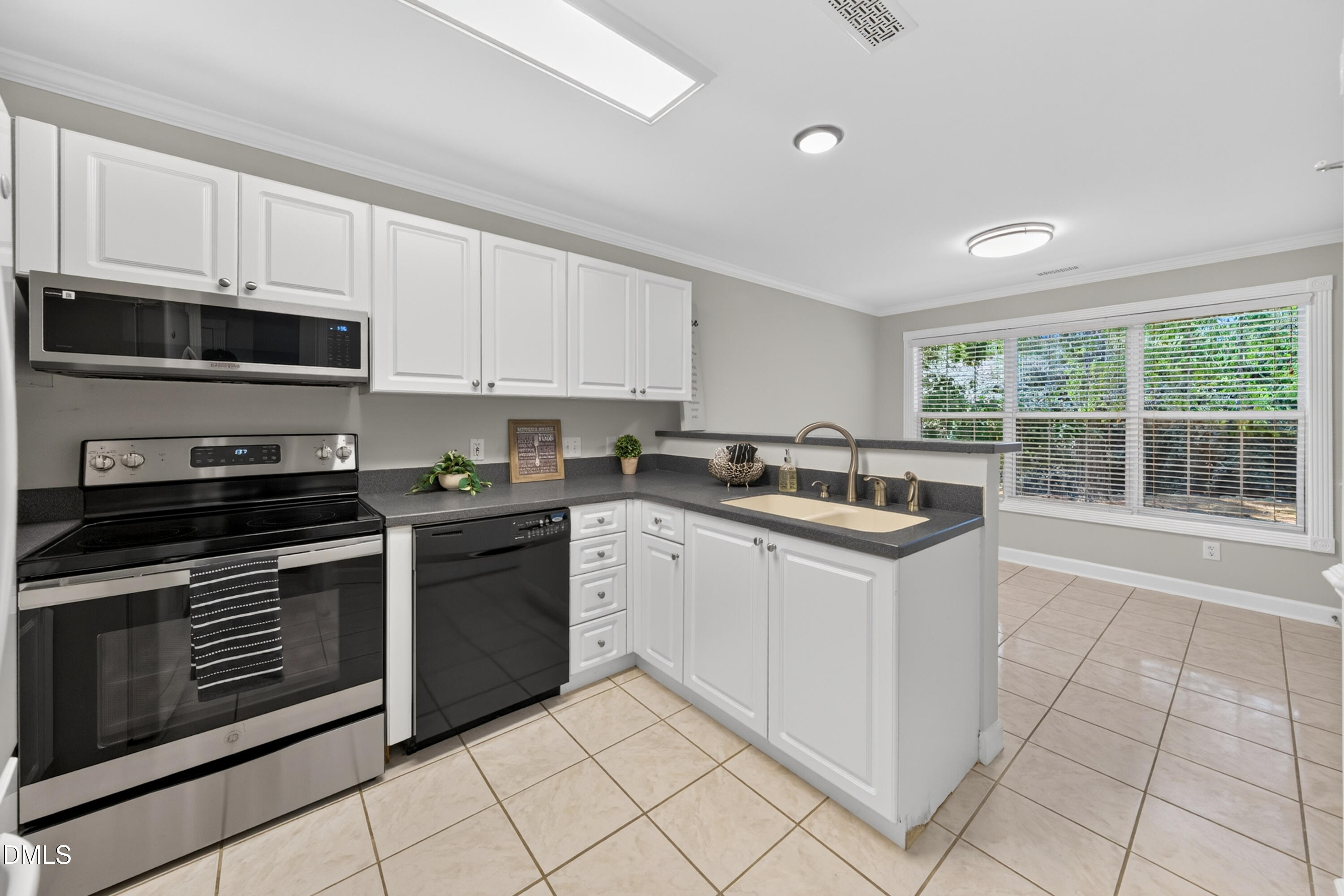 108 Grande Meadow Way Property Photo 16