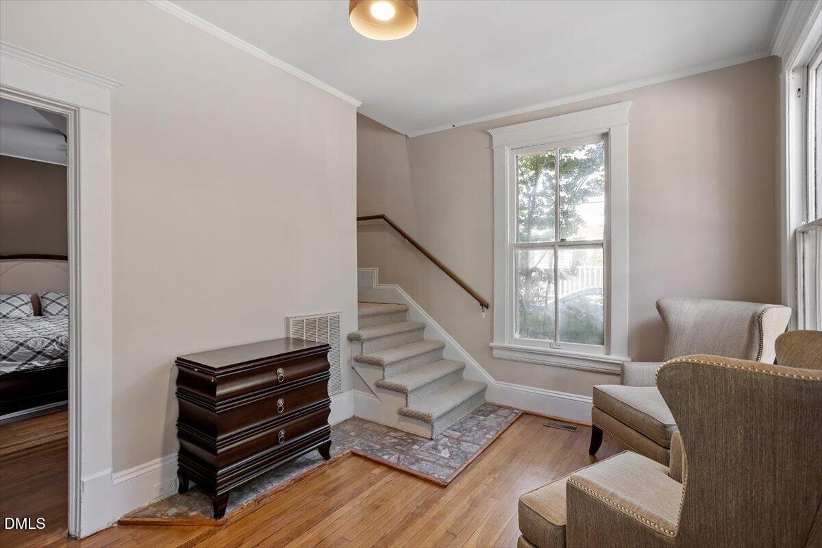 404 E Edenton Street Property Photo 6