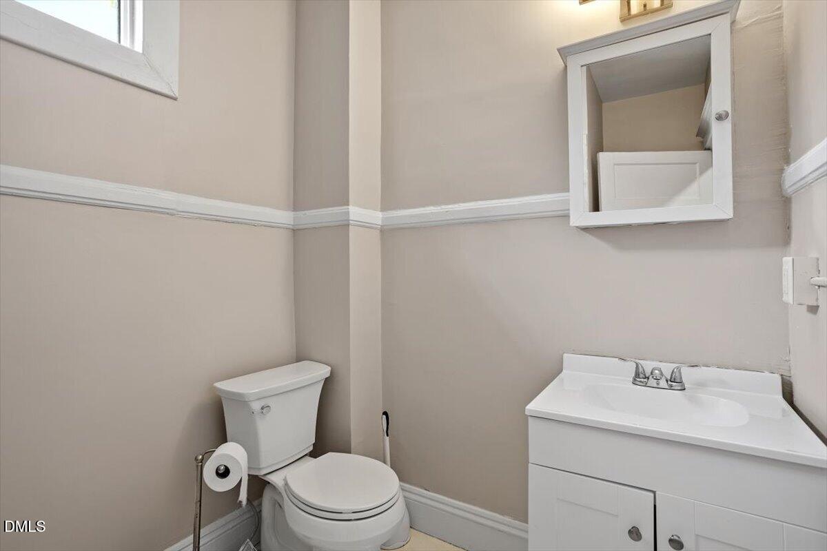 404 E Edenton Street Property Photo 27