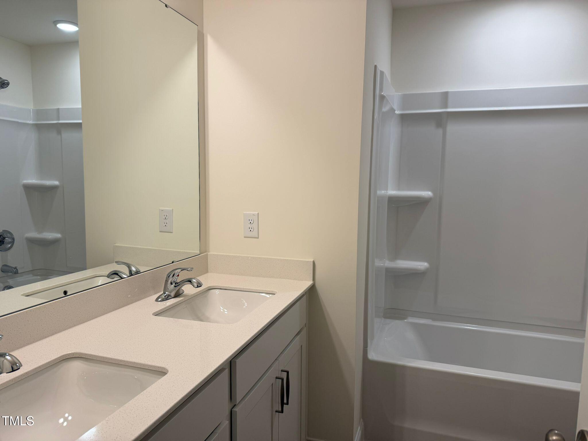 48 Hyacinth Lane Property Photo 16