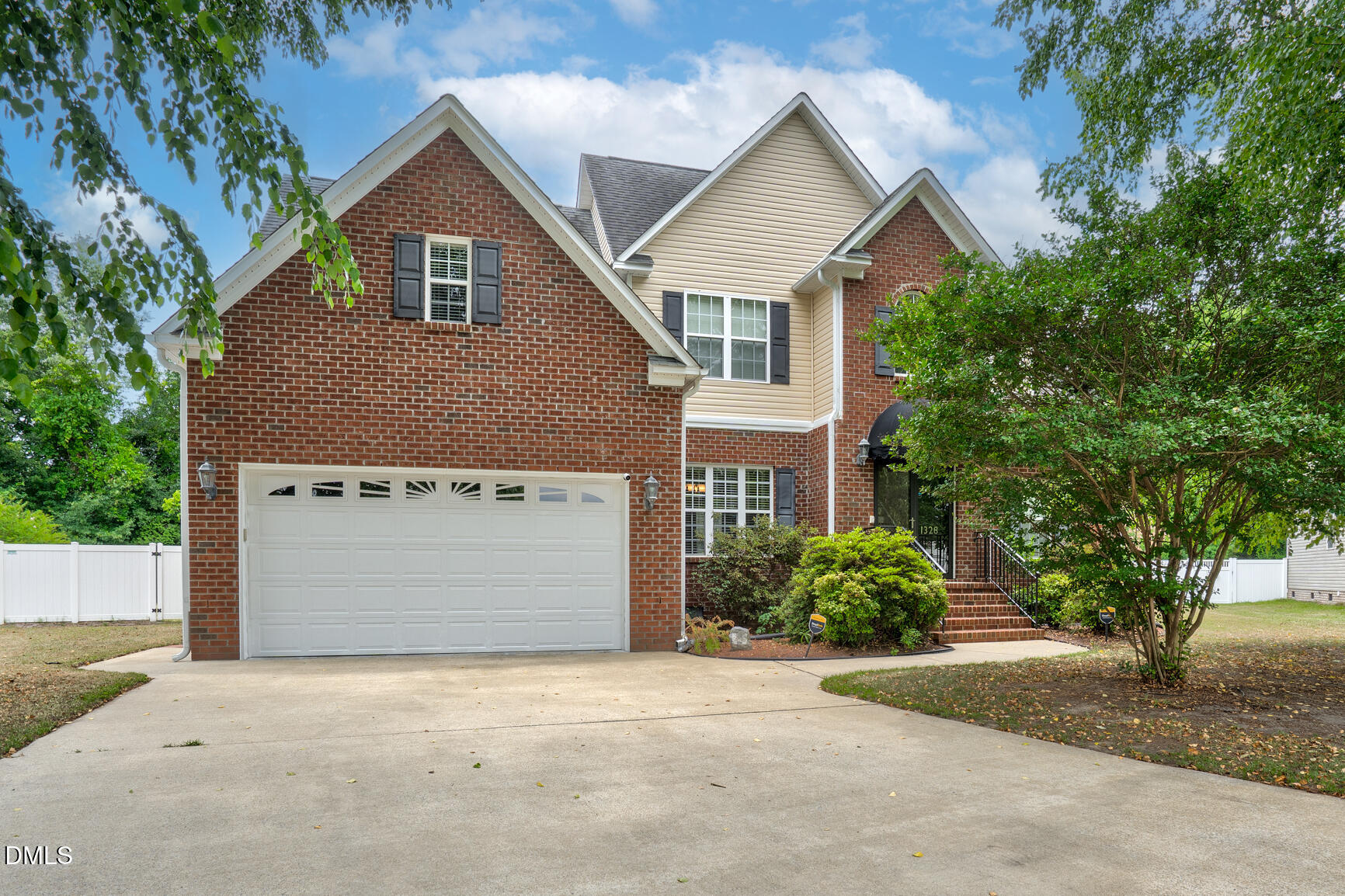 1328 Genoa Court Property Photo 1