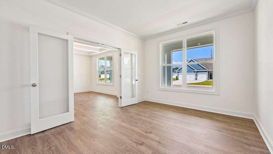390 Delmoor Drive Property Photo 8