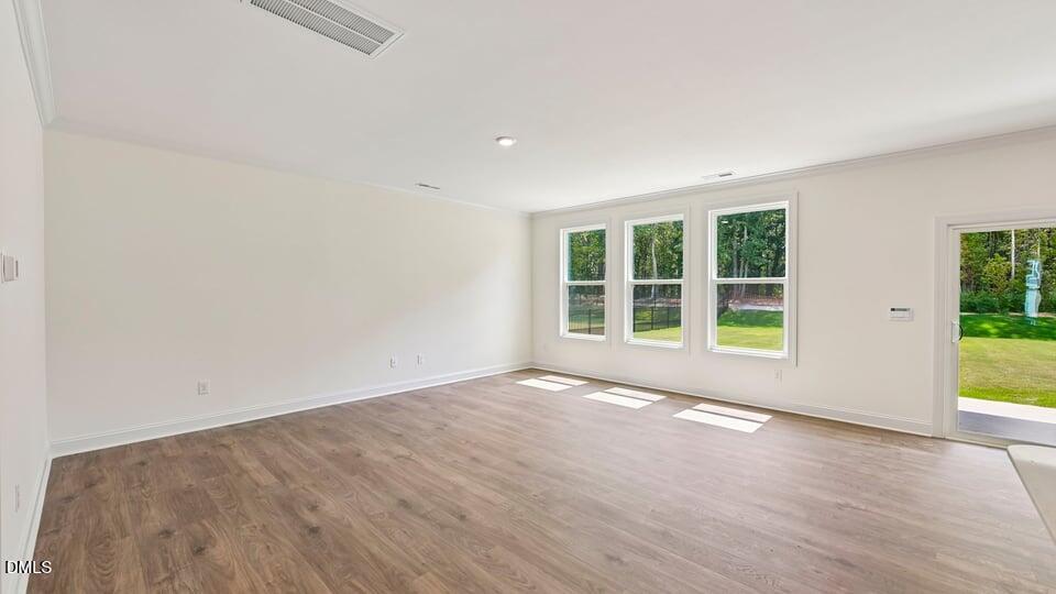 390 Delmoor Drive Property Photo 13