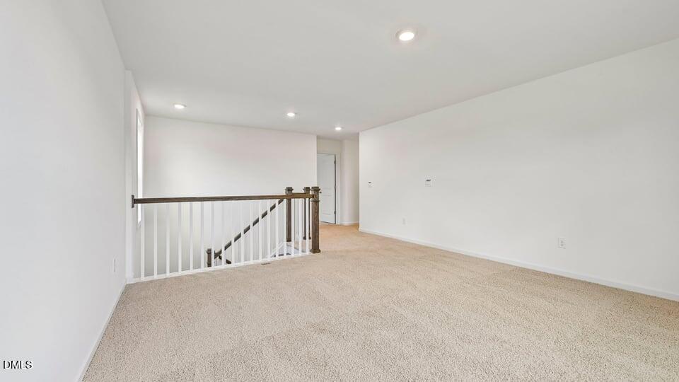 390 Delmoor Drive Property Photo 16