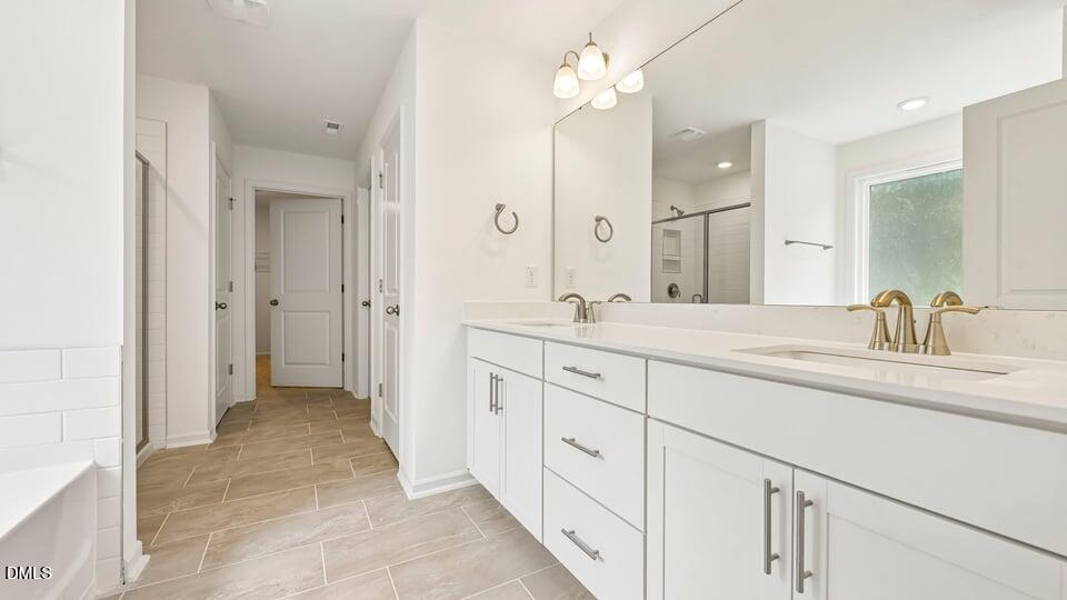 390 Delmoor Drive Property Photo 27