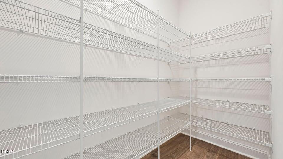 390 Delmoor Drive Property Photo 34