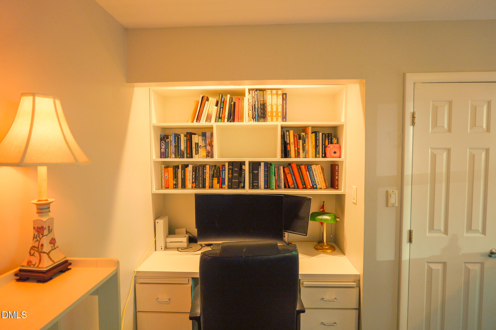 5926 Suncreek Court Property Photo 6