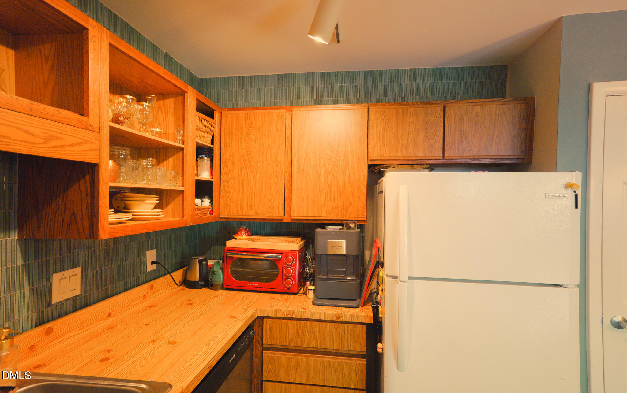 5926 Suncreek Court Property Photo 16