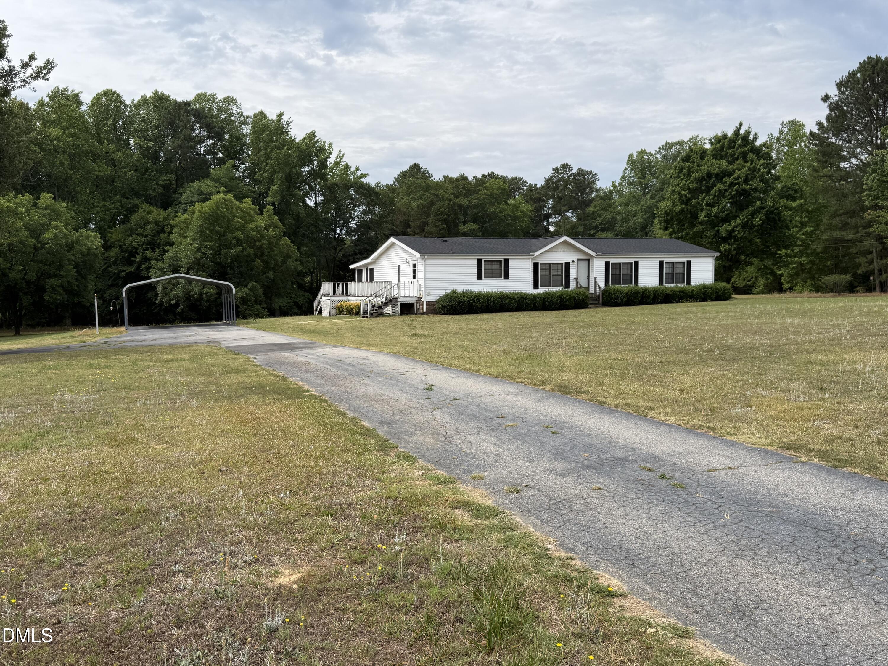 513 Gay Road Property Photo 2