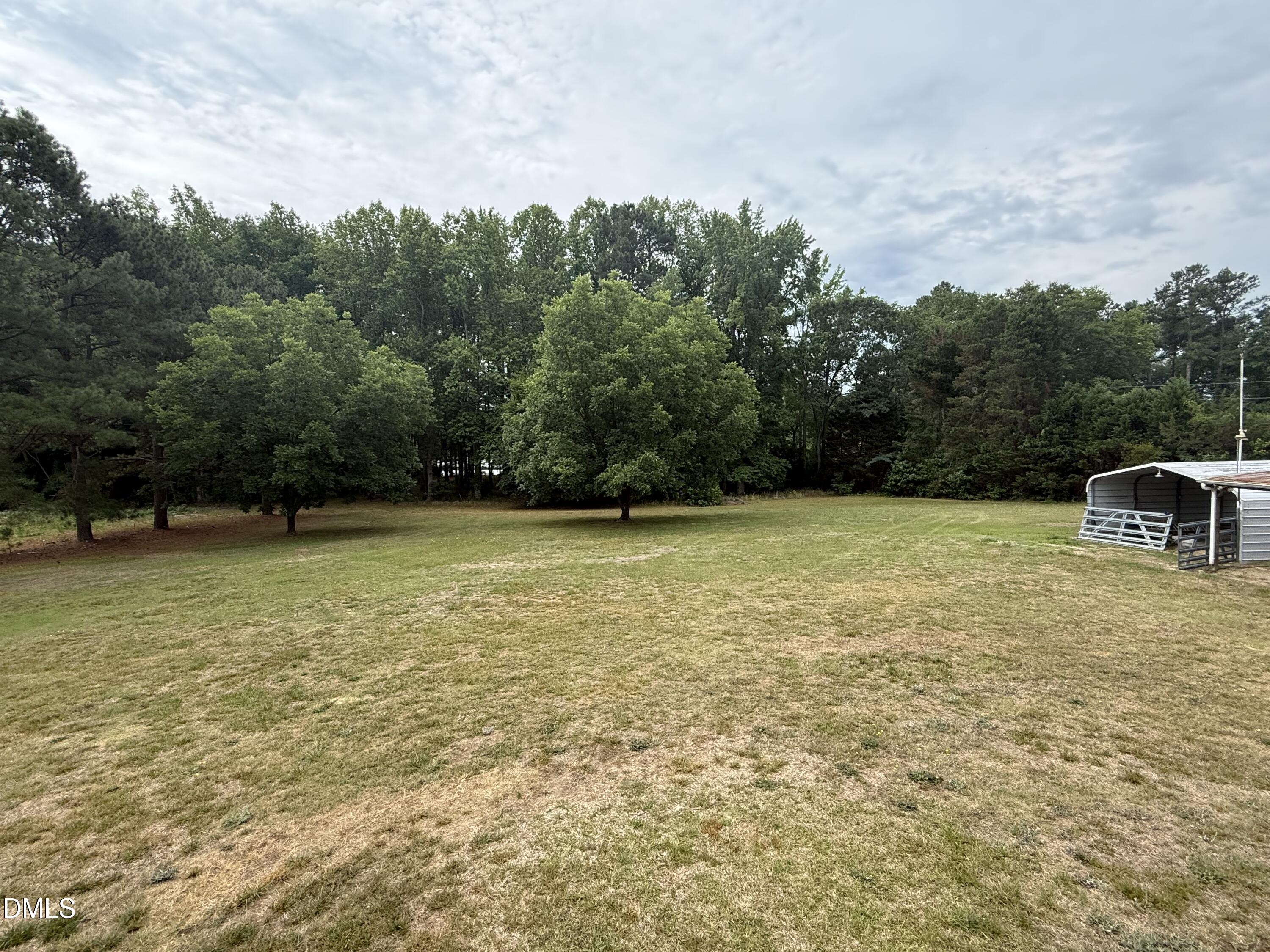 513 Gay Road Property Photo 4