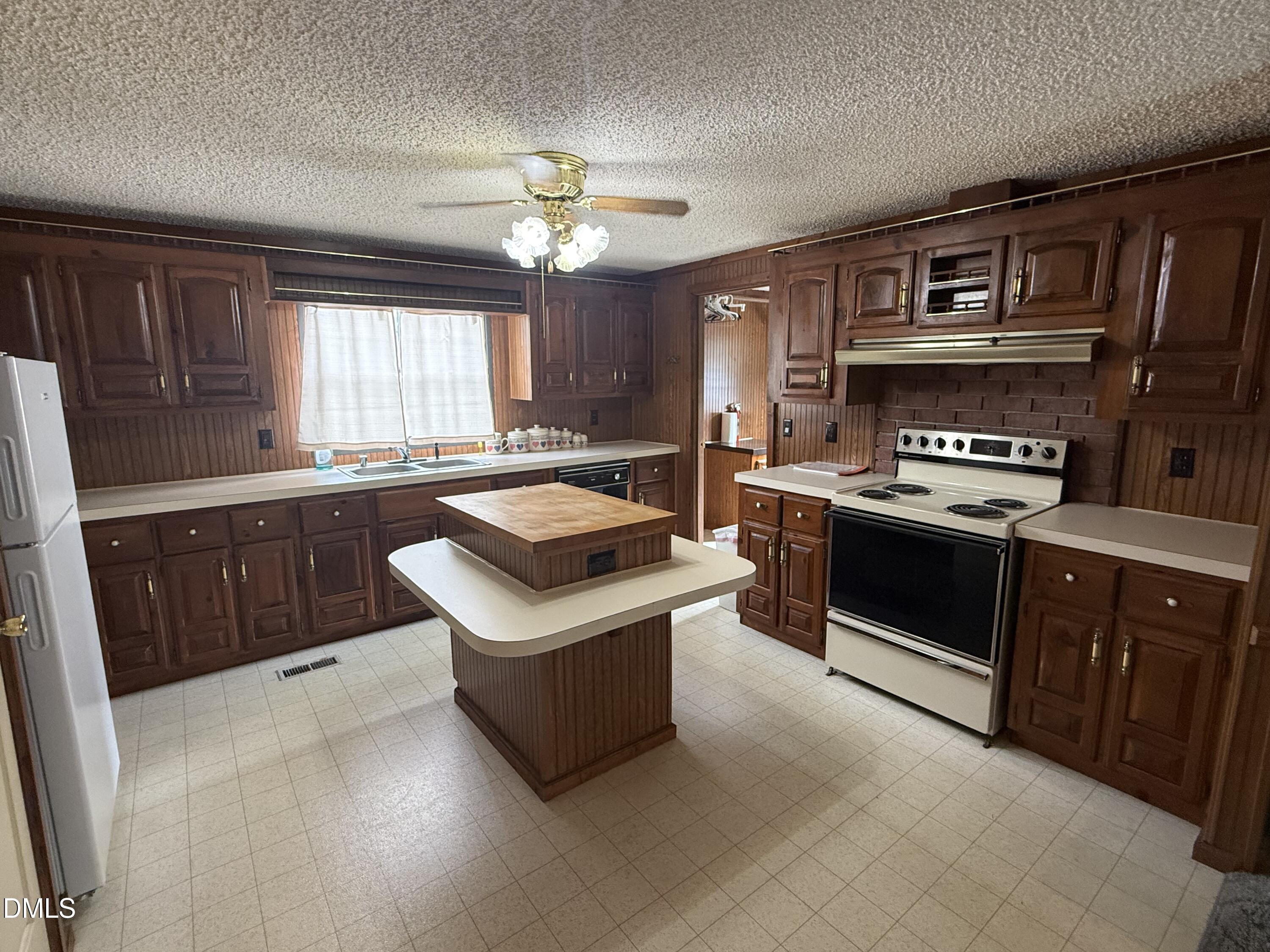 513 Gay Road Property Photo 17