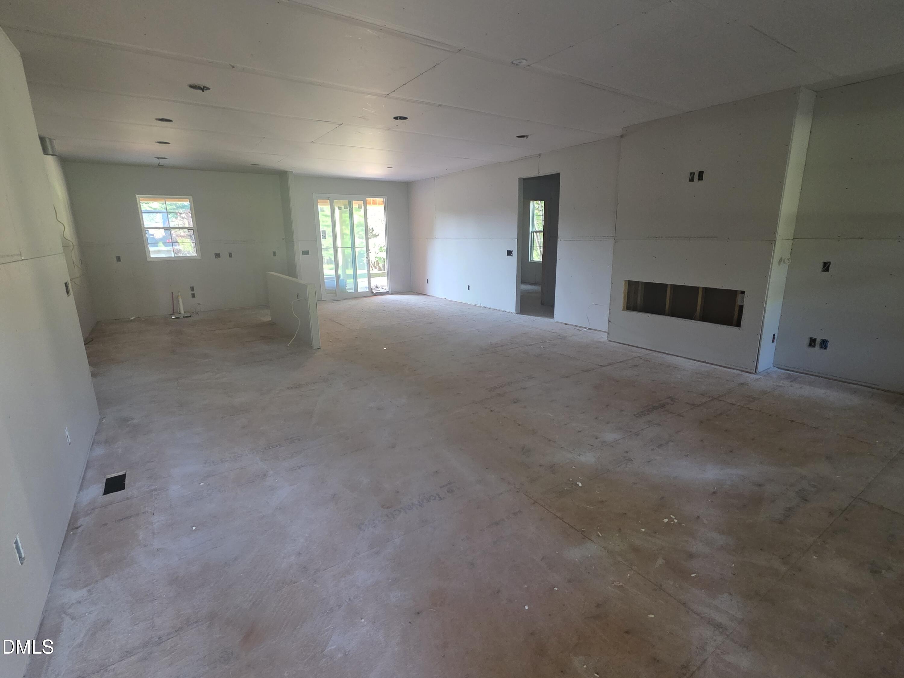 2550 Millbrook Drive Property Photo 6
